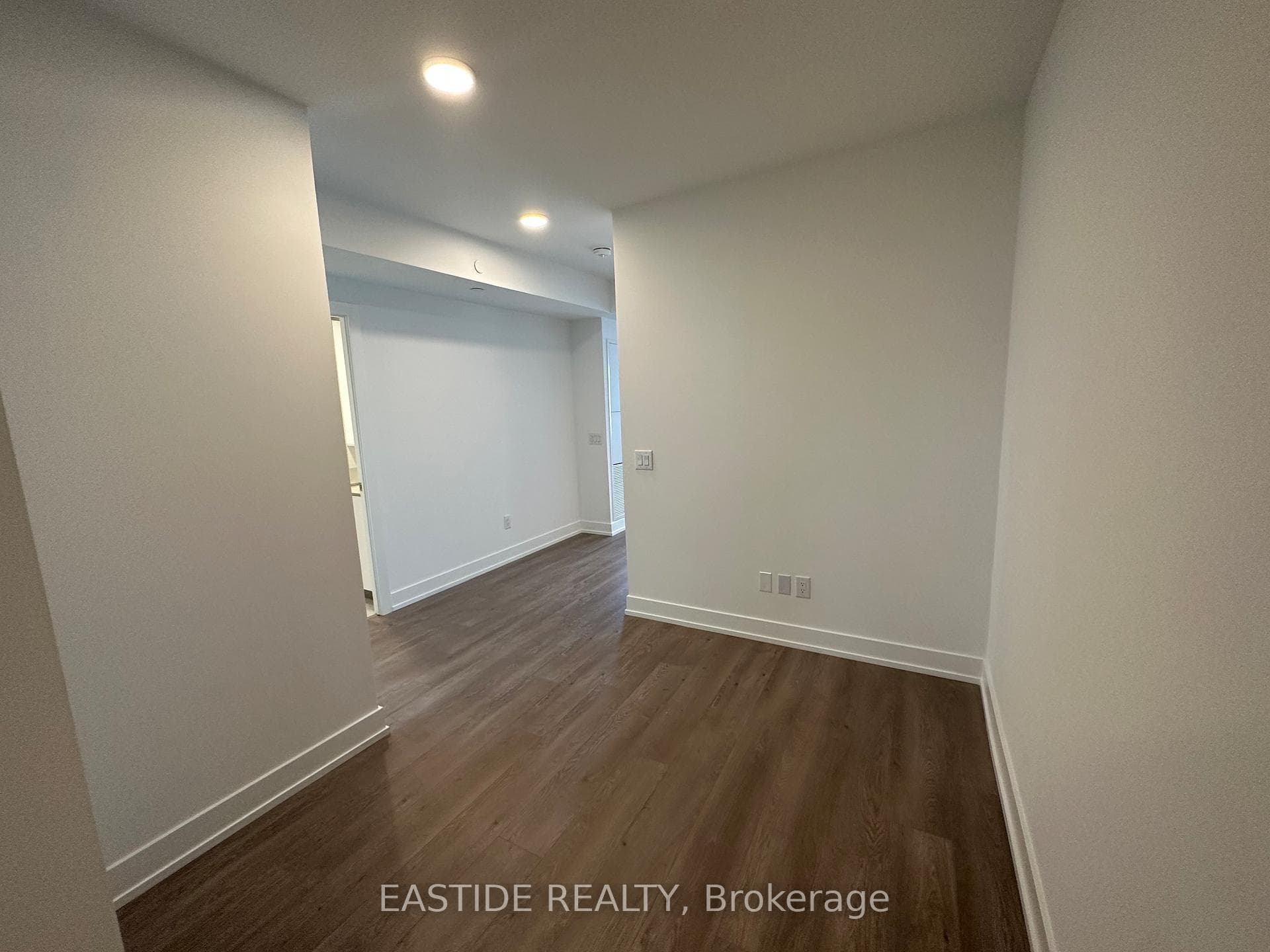 9 Clegg Road Unit 523 photo 4