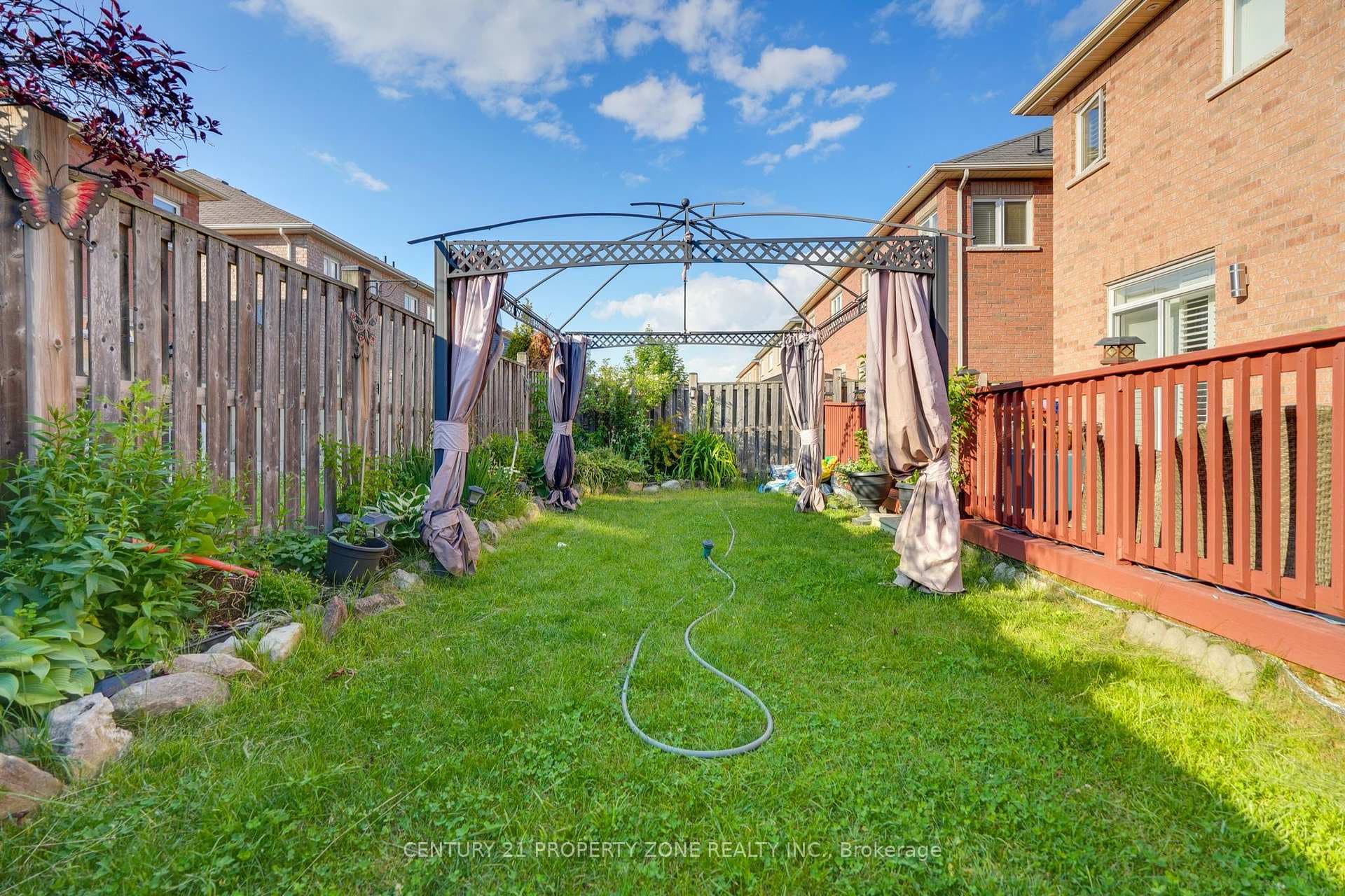 38 Callalily Road photo 34