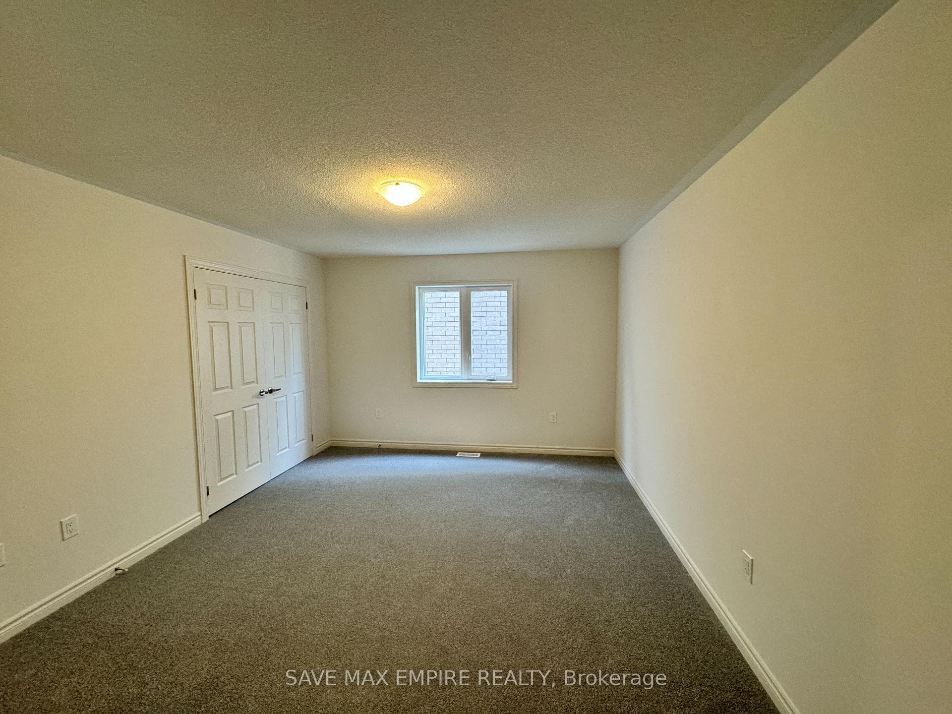 138 REA Drive photo 17
