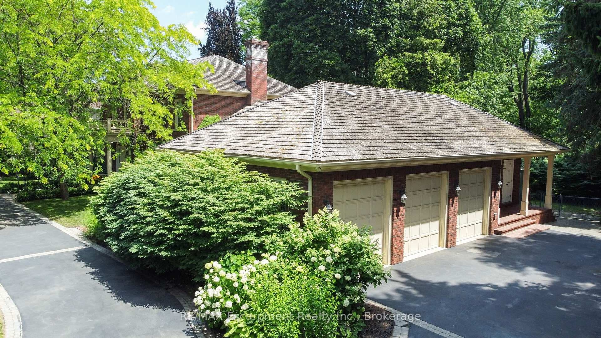 488 Macdonald Road photo 13