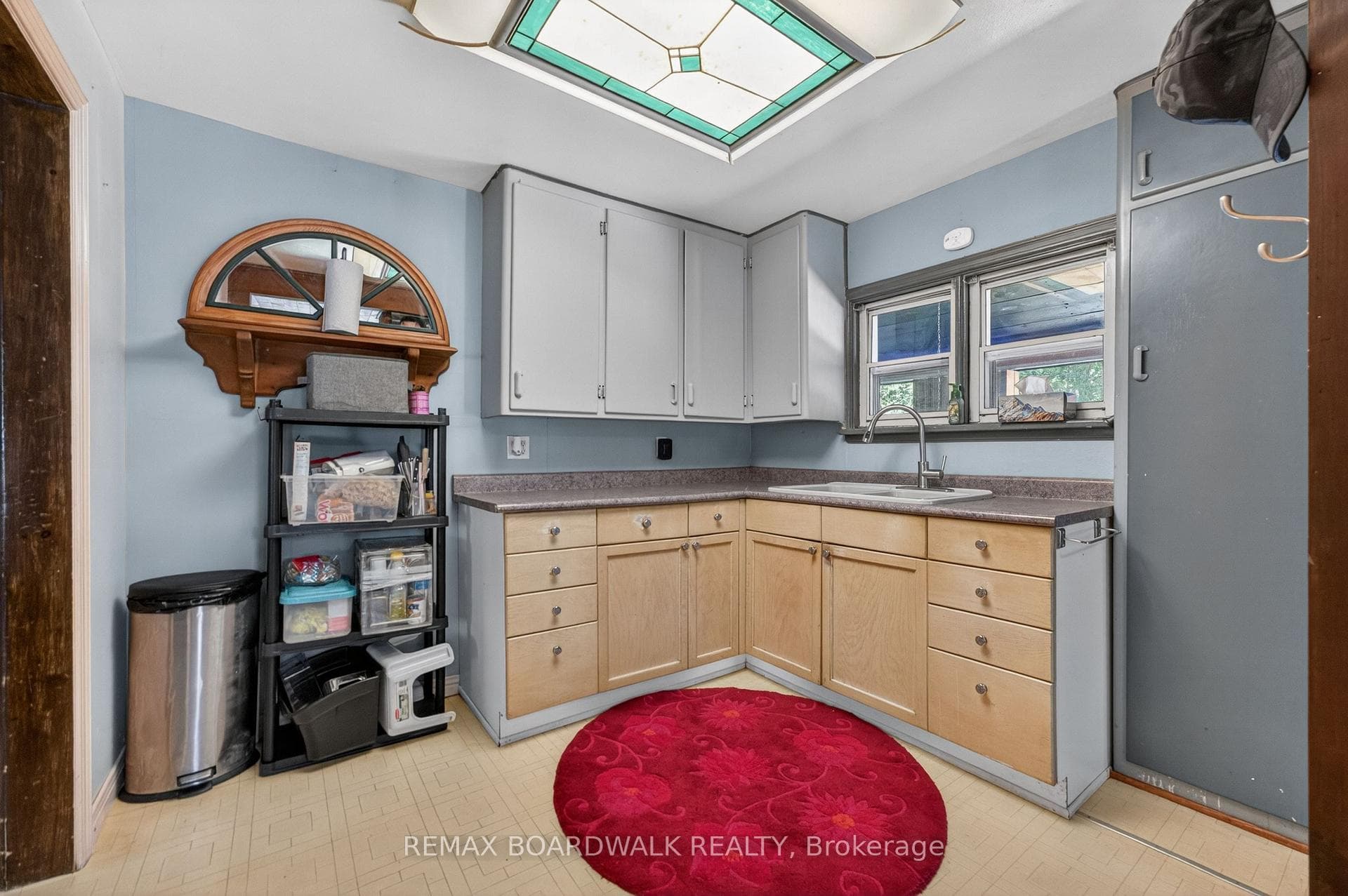 Kitchen w/Cabinet Space