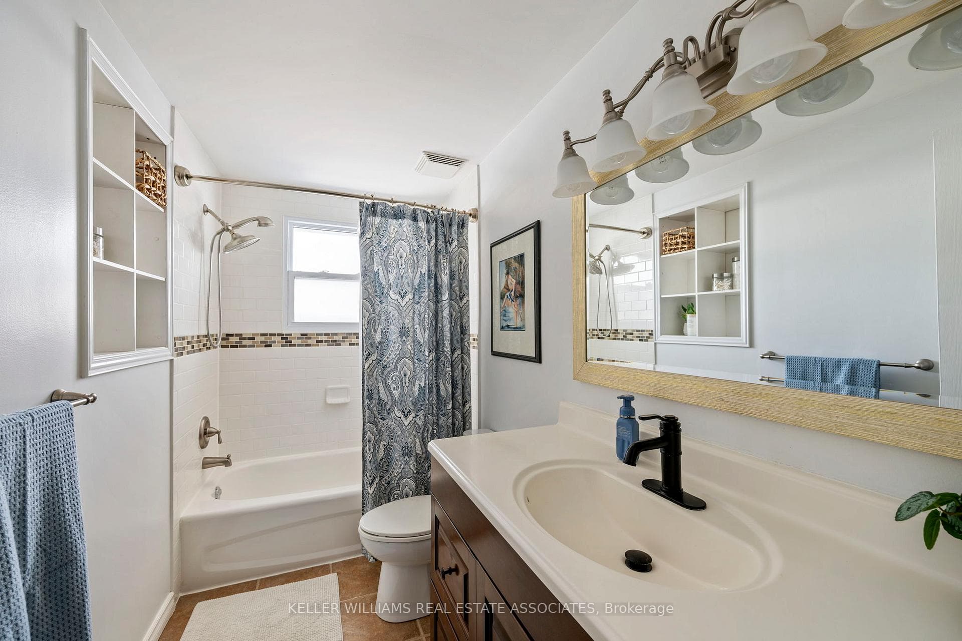 370 Ferndale Avenue photo 15