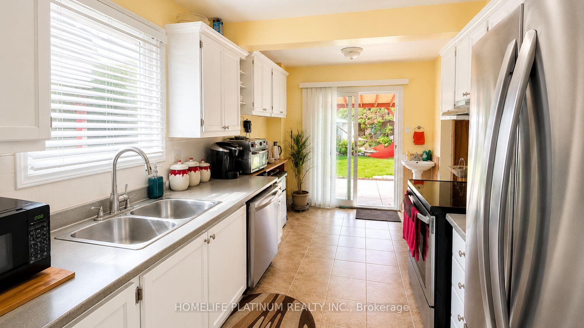 59 Martindale Crescent photo 4