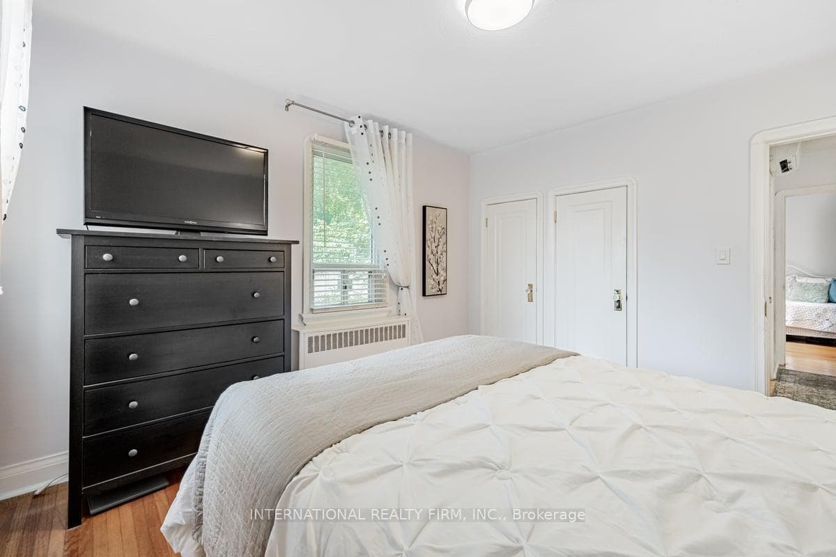 Principal bedroom