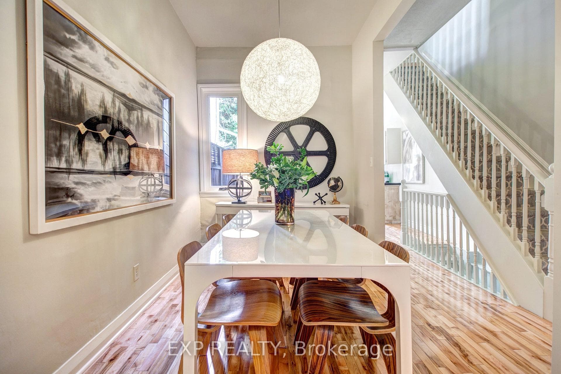 31 Manning Avenue photo 4