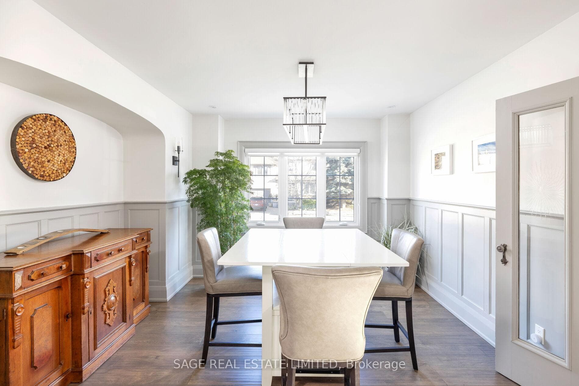 1 Ronan Avenue photo 12