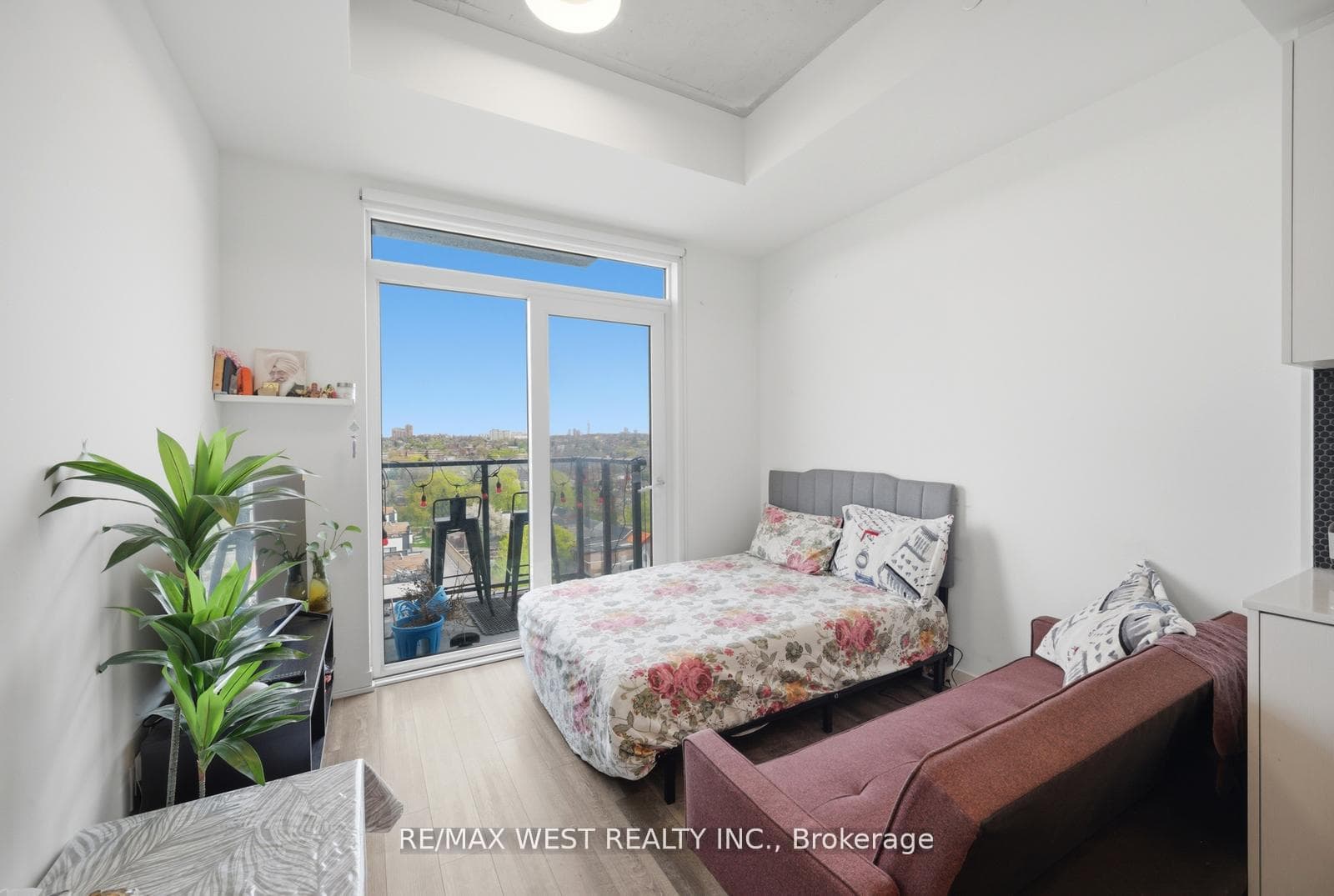 1808 St. Clair Avenue Unit 801 photo 9