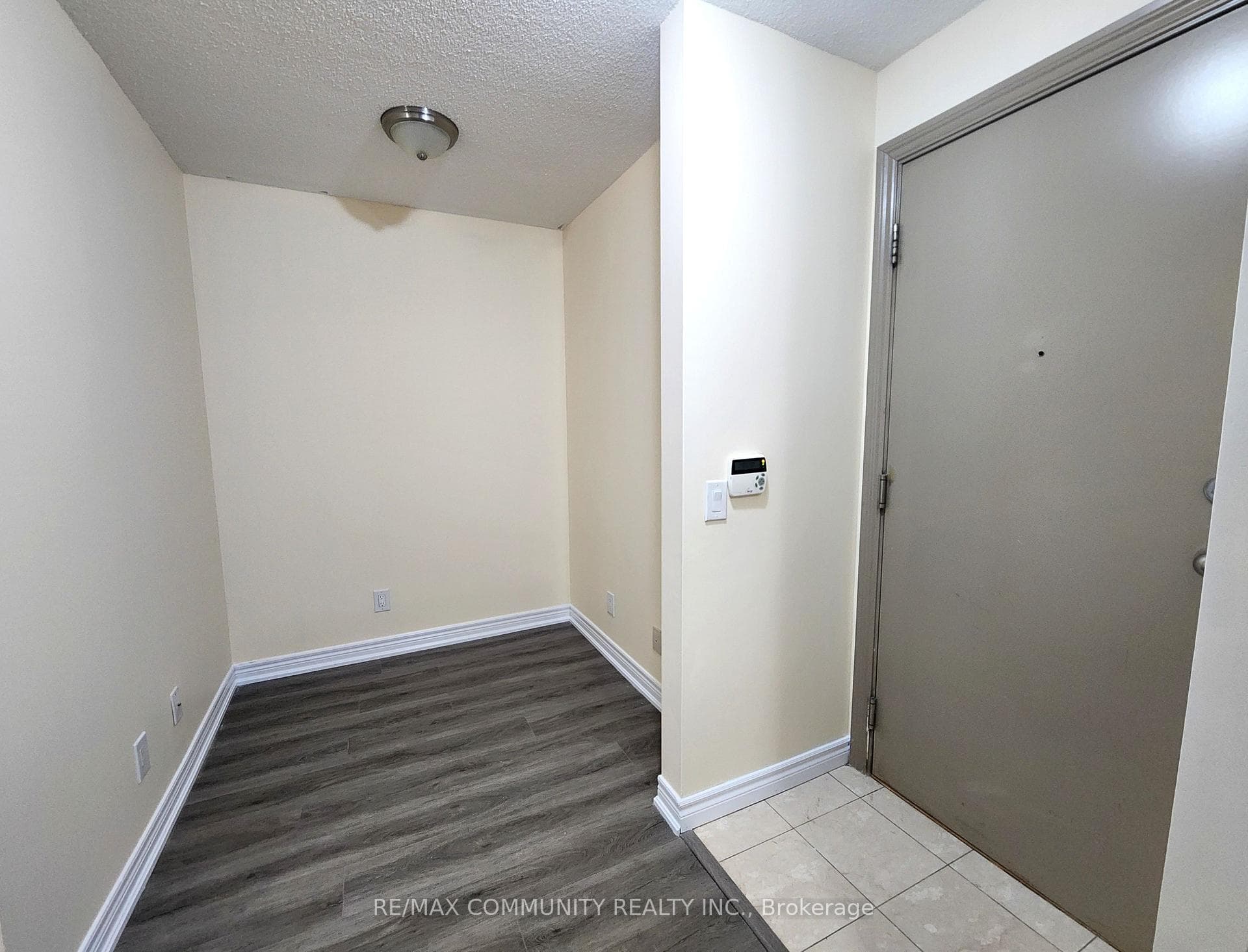 70 Town Centre Court Unit 1205 photo 17