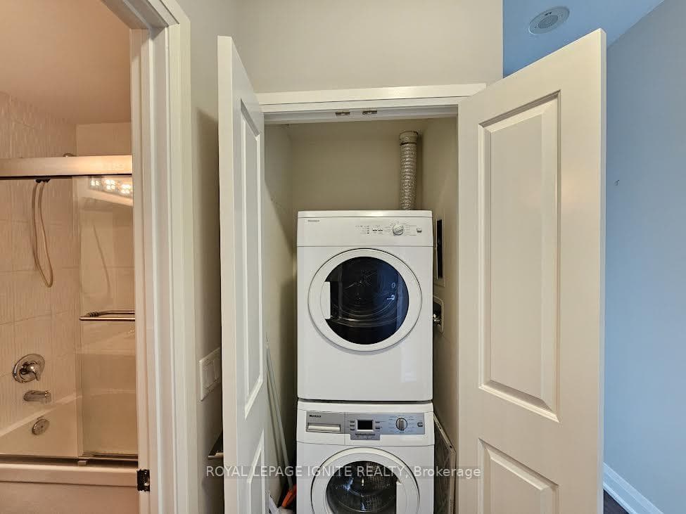 55 Yorkland Boulevard Unit 705 photo 11