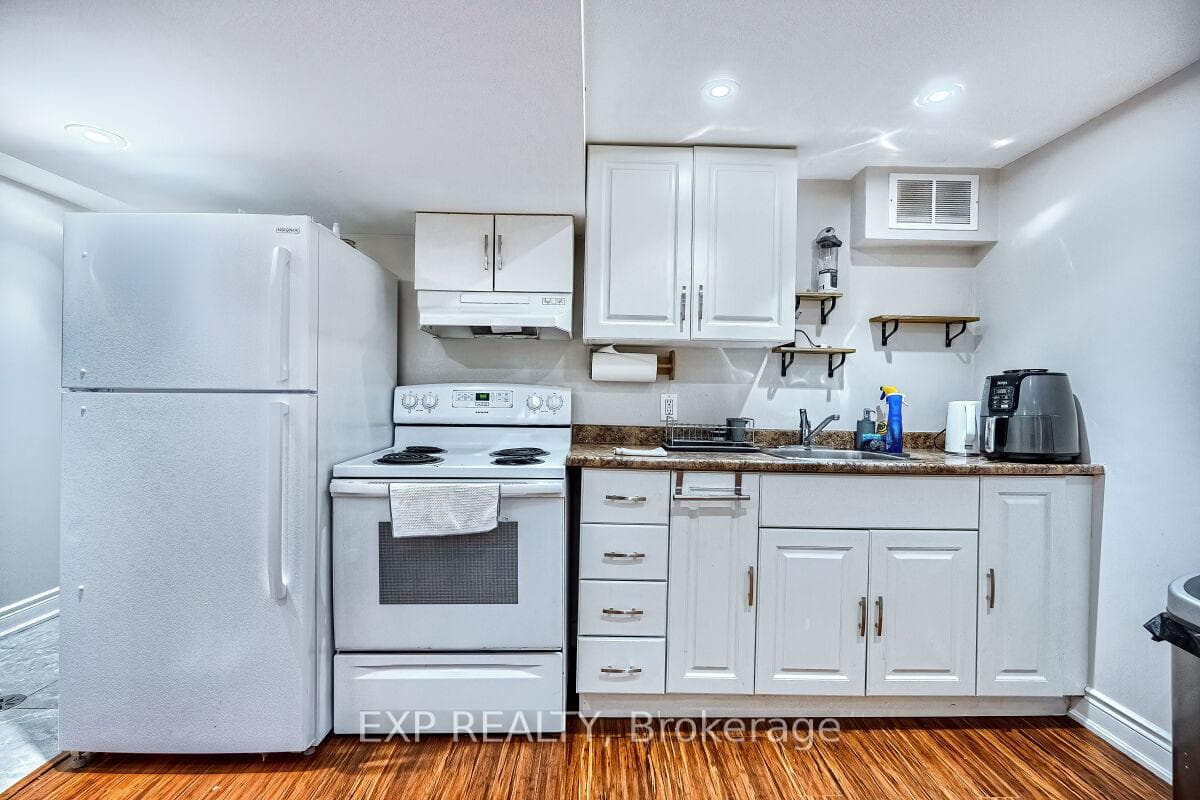 3499 Ellengale Drive photo 31