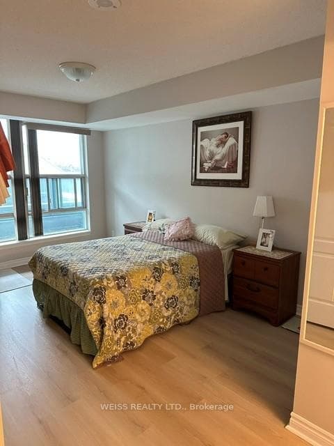 33 Elm Drive Unit 310 photo 7