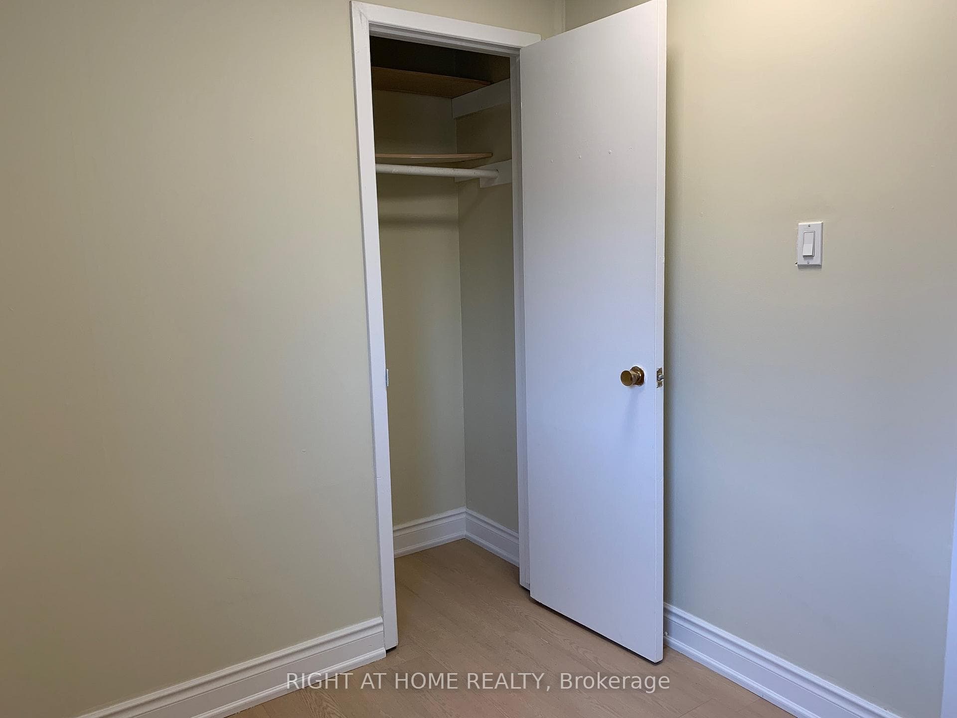 38 Lynch Road Unit Main photo 9
