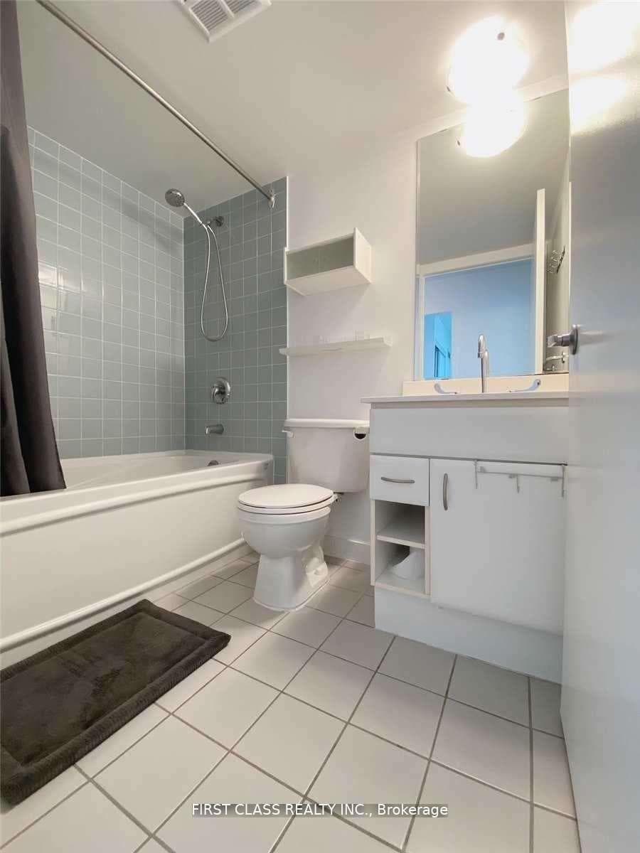 38 Lee Centre Drive Unit 3312 photo 9