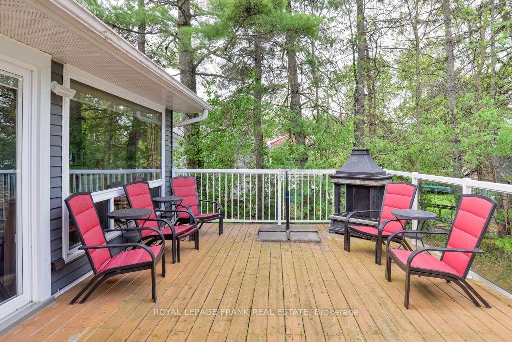 117 Campbell Beach Road photo 27