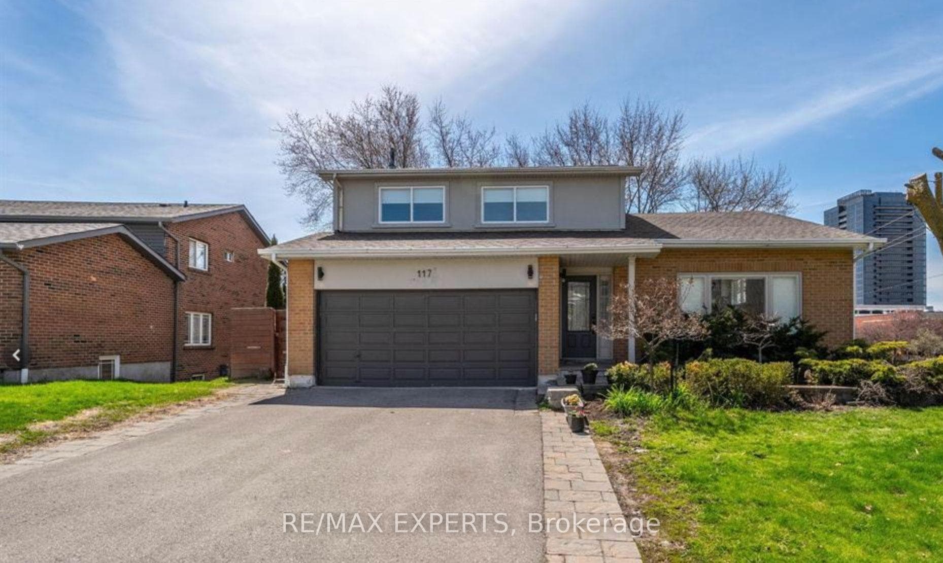 117 Cardinal Crescent photo 1