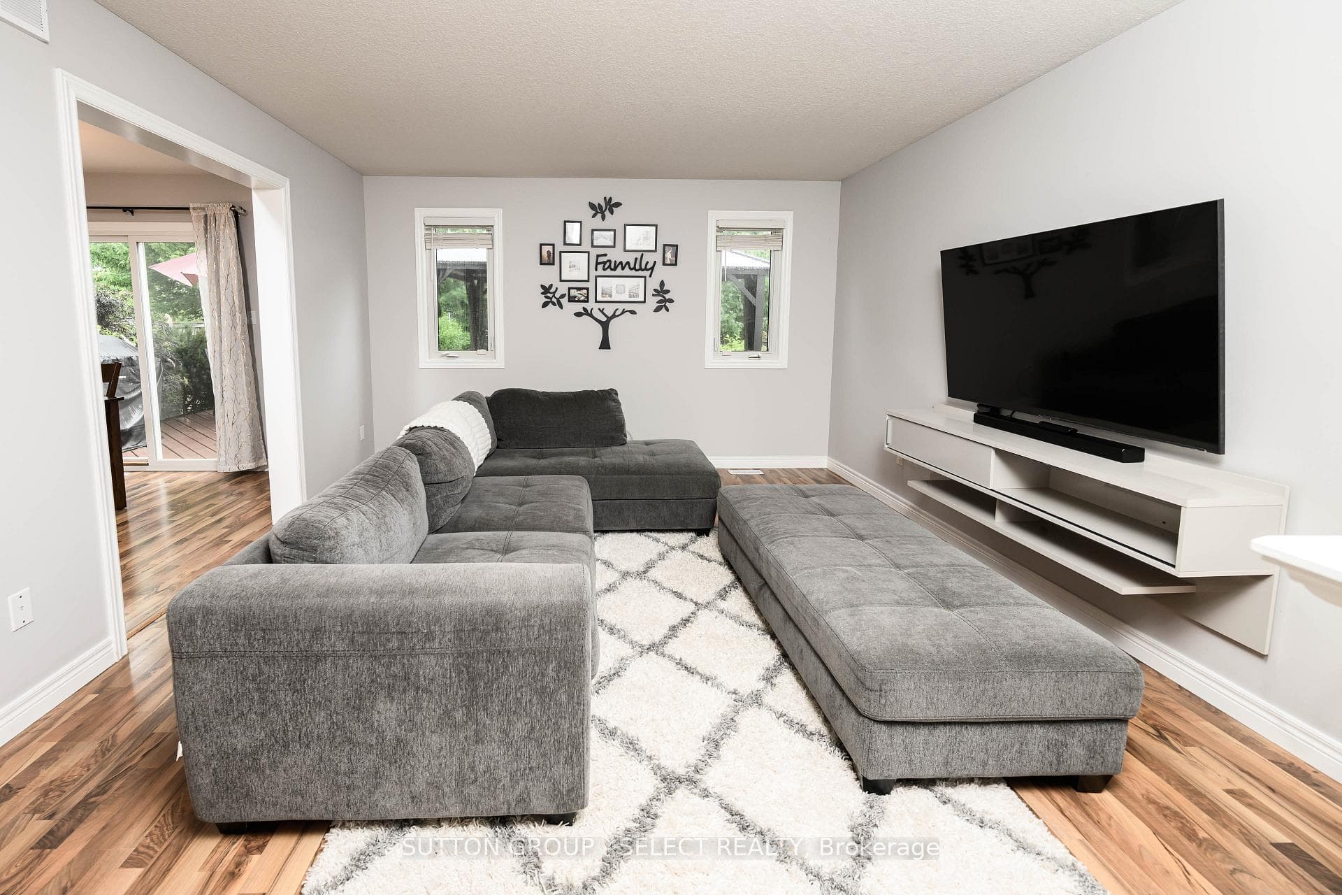 42120 MCBAIN Line photo 5