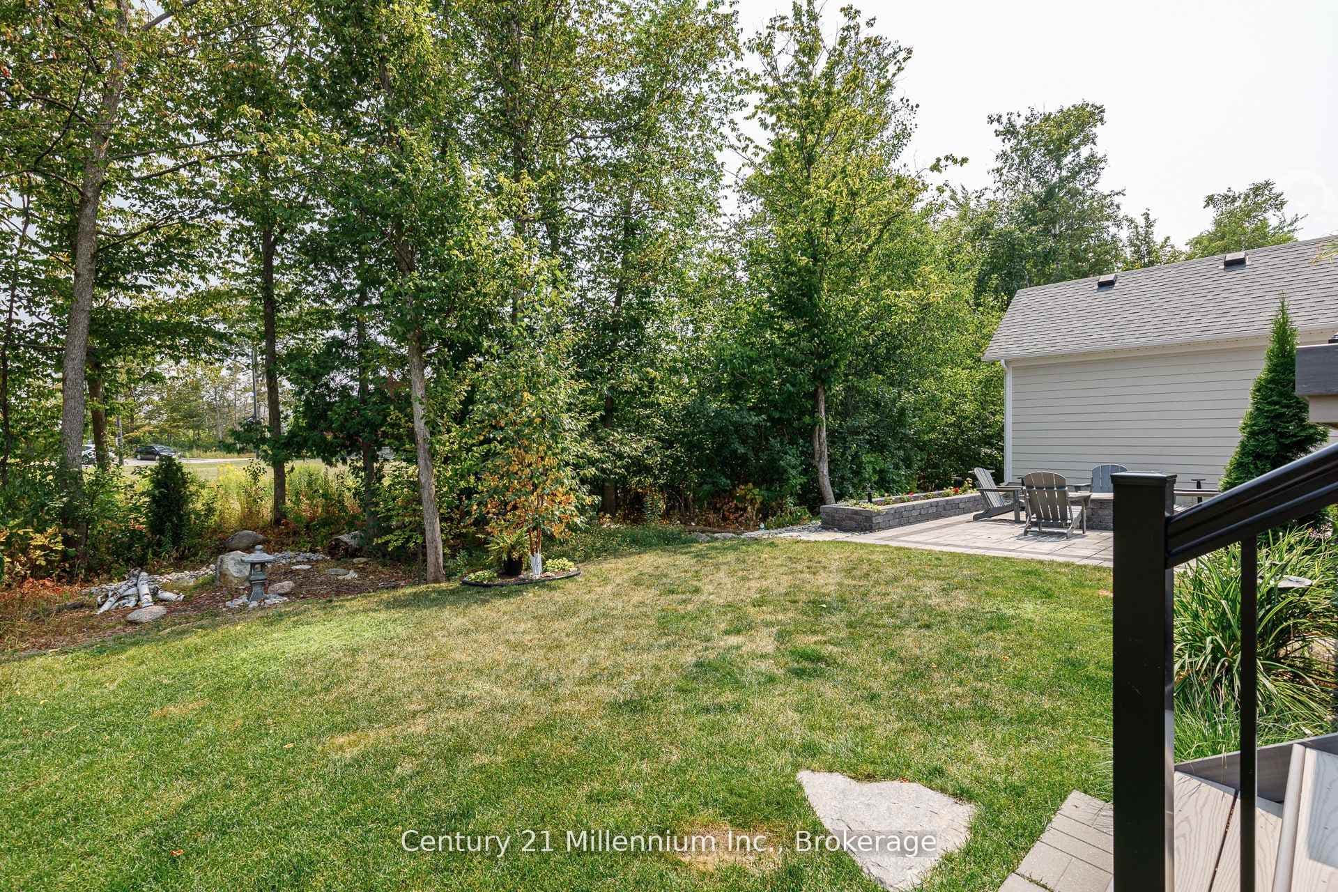 238 Courtland Street photo 29