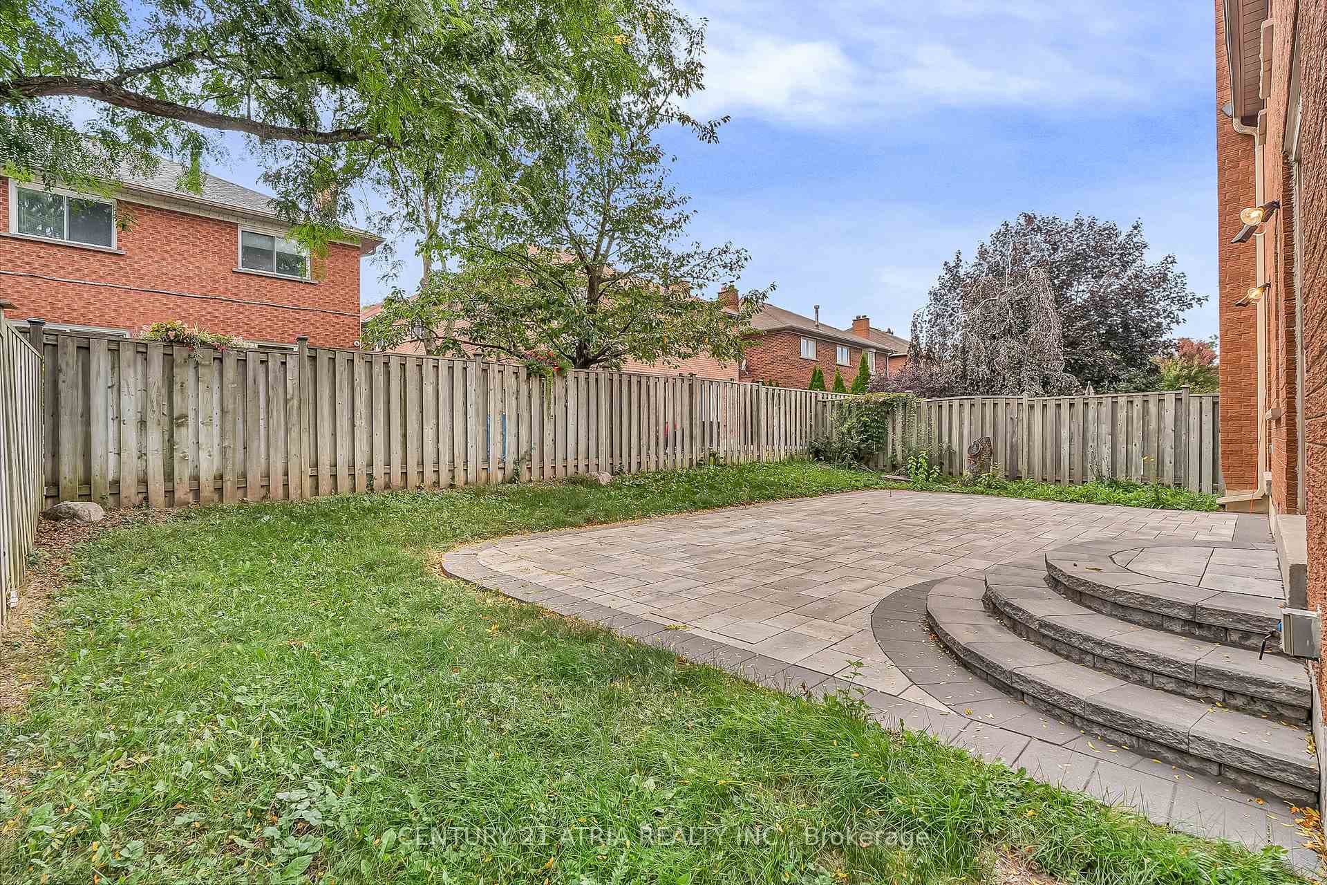 130 Mountbatten Road photo 45