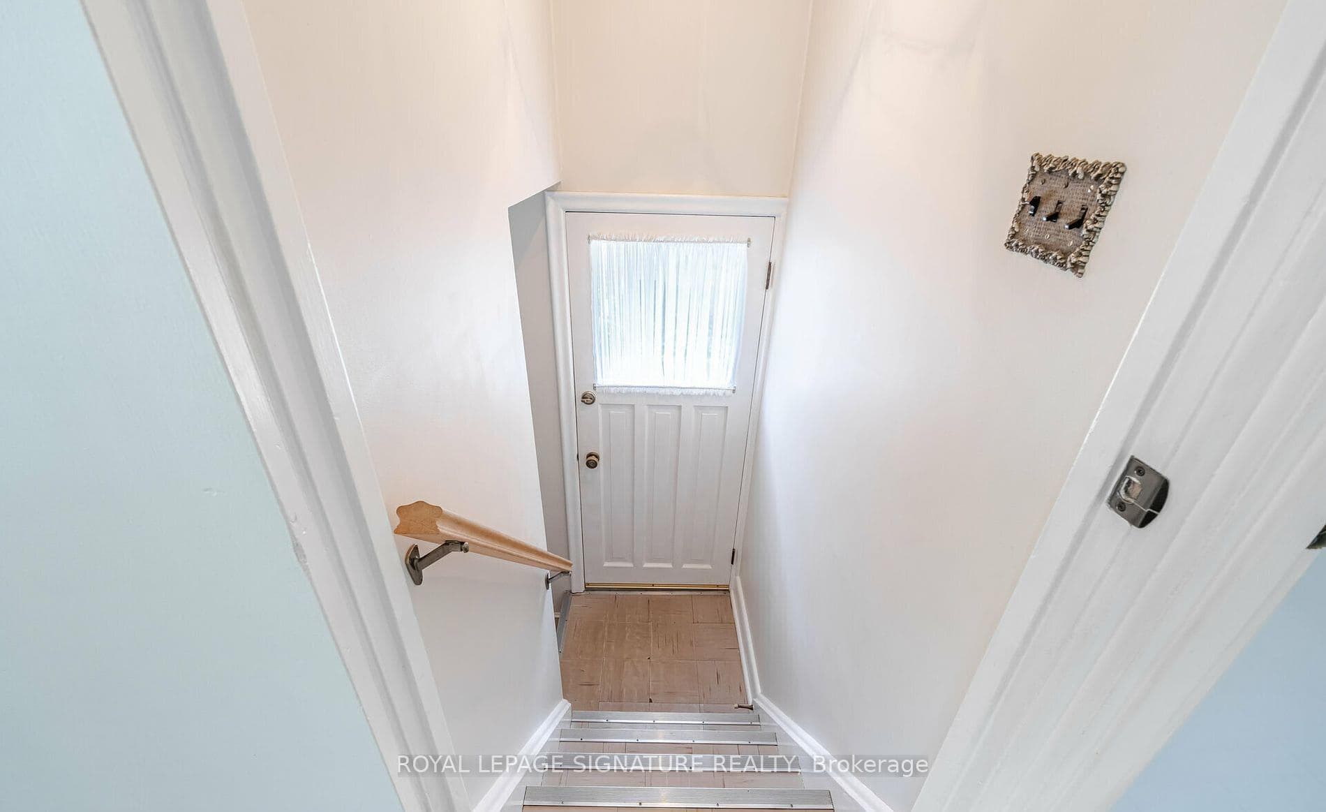 37 Feltham Avenue photo 24