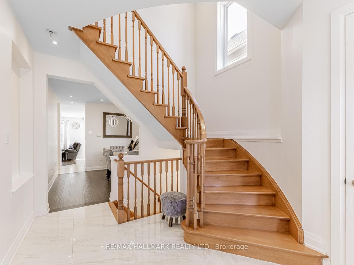 34 Elmeade Lane photo 20