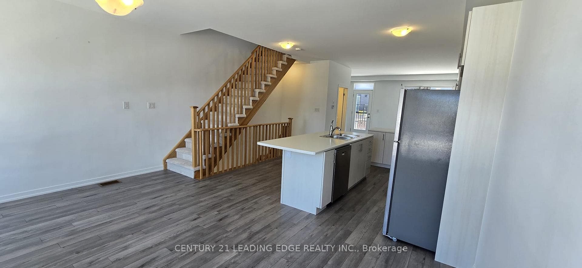 7 Bateson Street photo 25