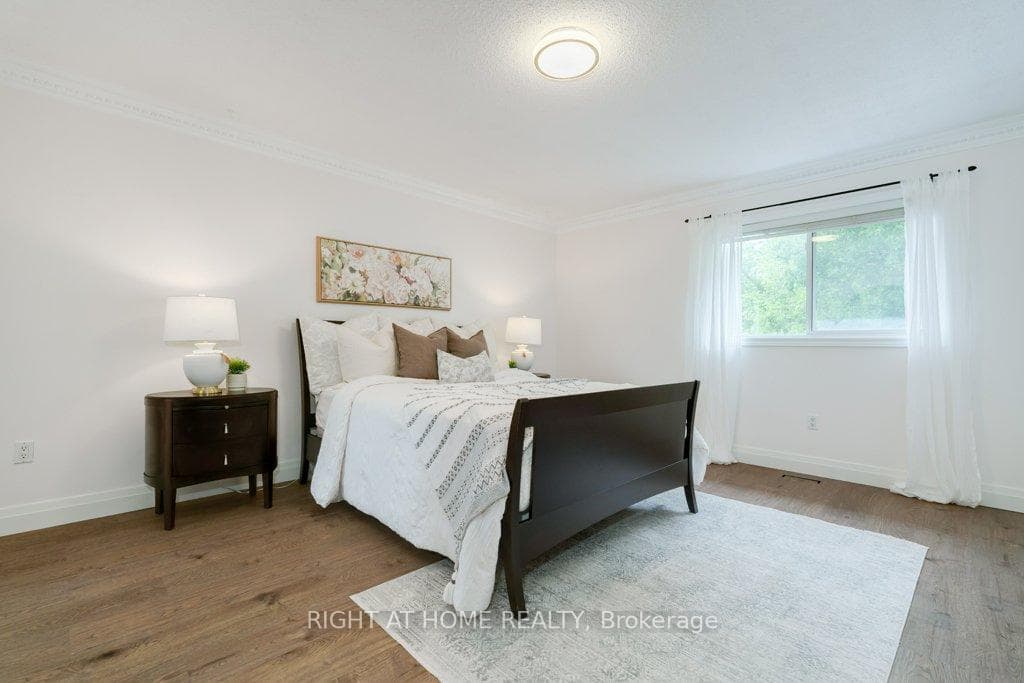 1121 Pine Glen Drive photo 30