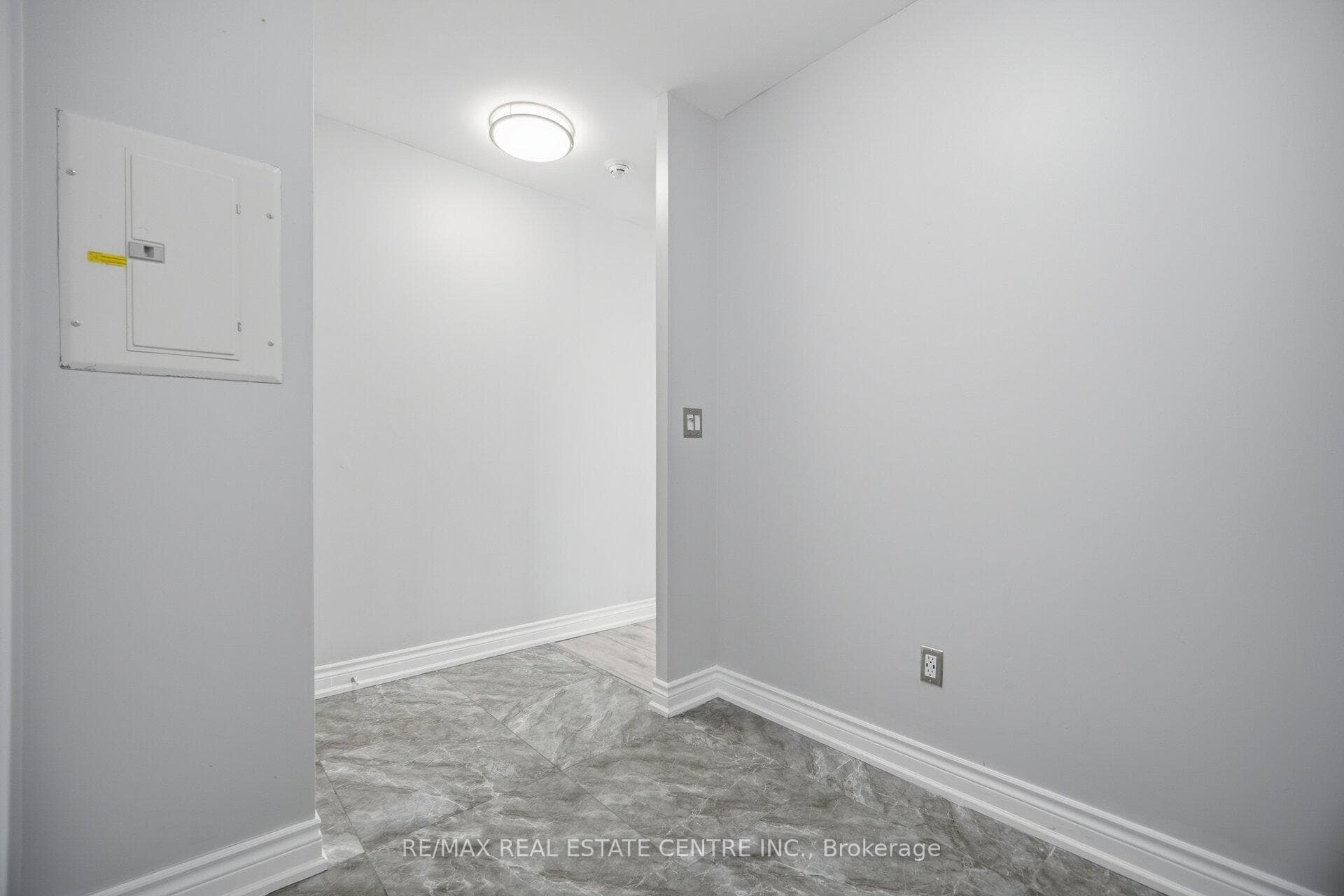 35 Mariner Terrace Unit 3306 photo 26