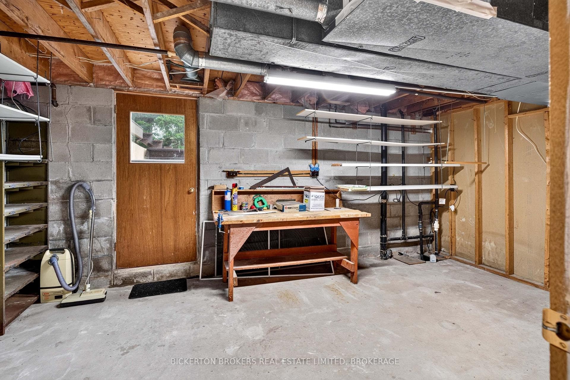 160 Elmwood Drive photo 43