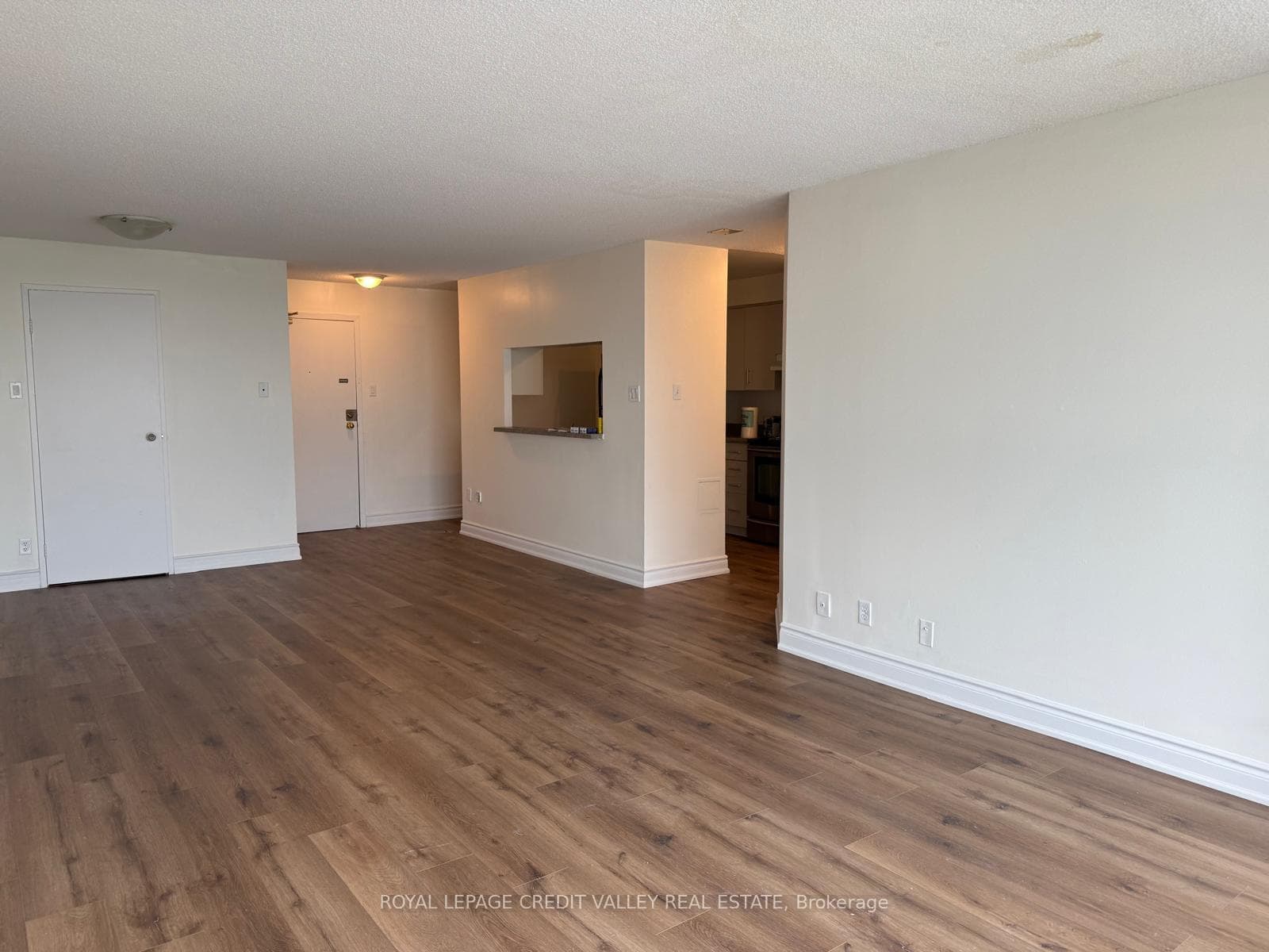 25 Trailwood Drive Unit 903 photo 3