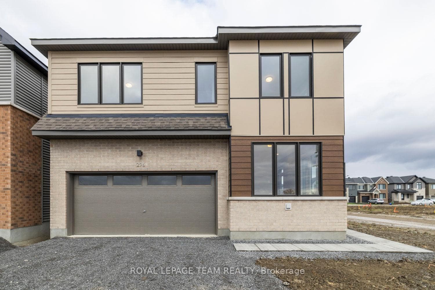 296 SAPLING Grove photo 1