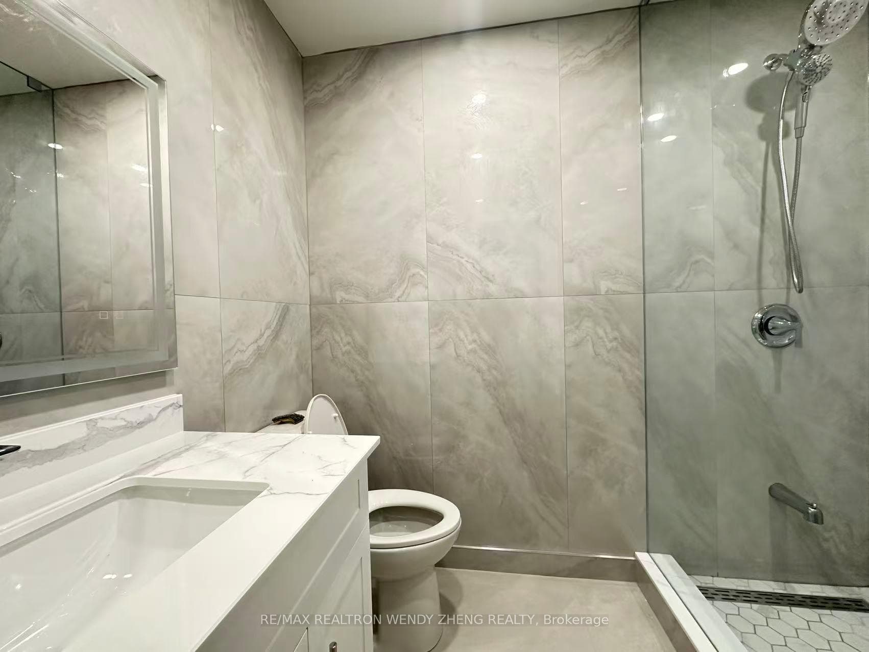 29 Libra Avenue photo 16