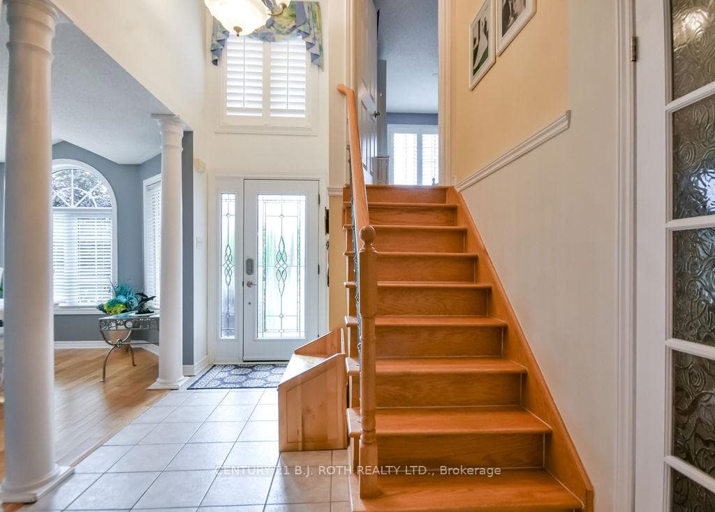 30 McAvoy Drive photo 7