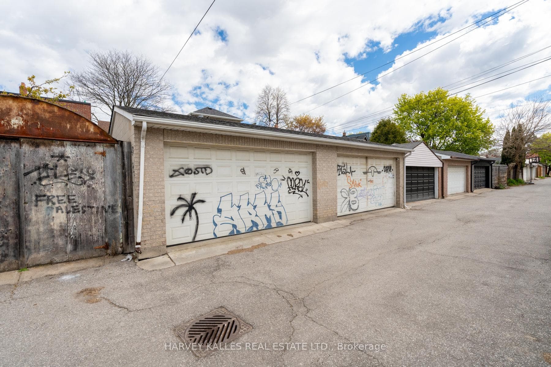 105 Melville Avenue photo 24
