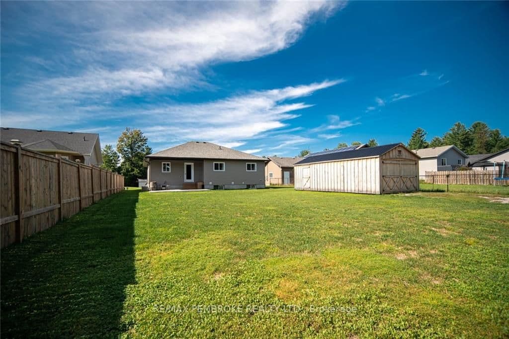 1006 BEATTY Crescent photo 29