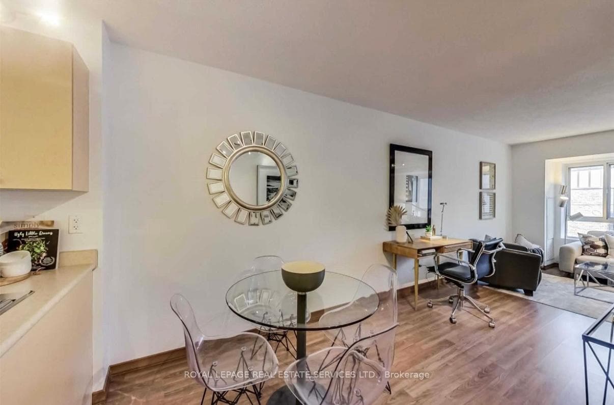 15 Maplewood Avenue Unit 208 photo 11
