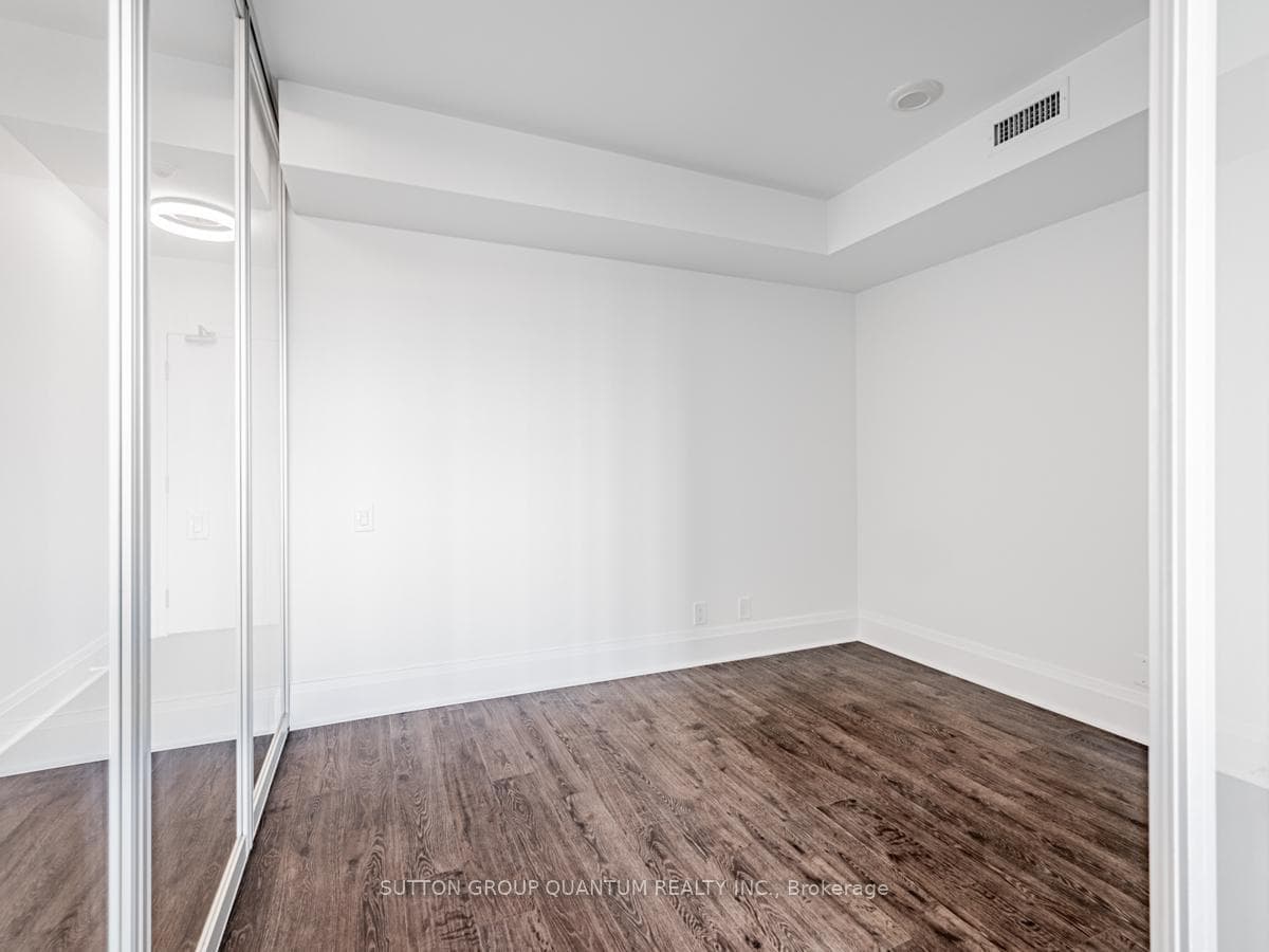 5 Hanna Avenue Unit 741 photo 15