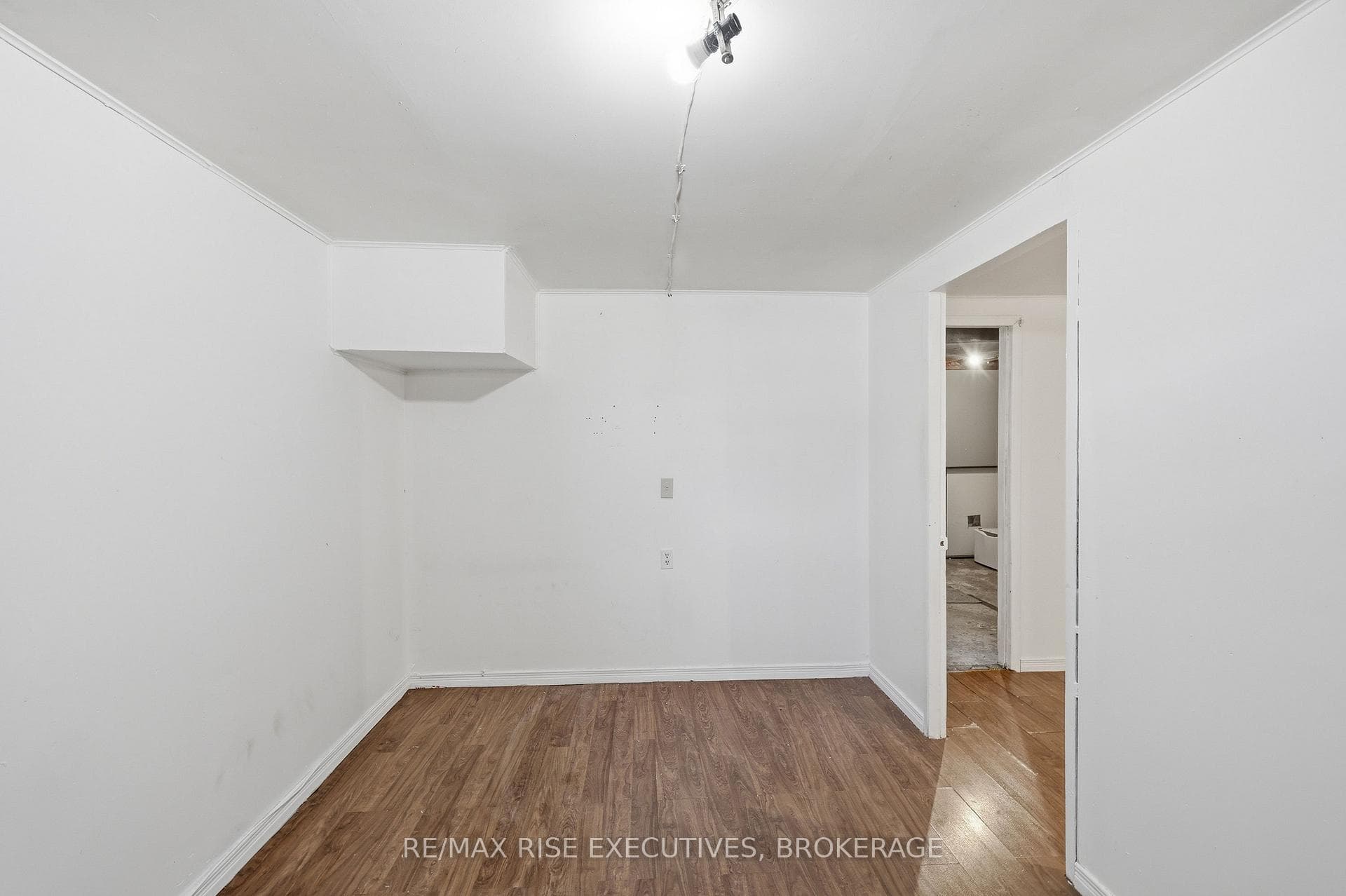 75 Wycliffe Crescent photo 26