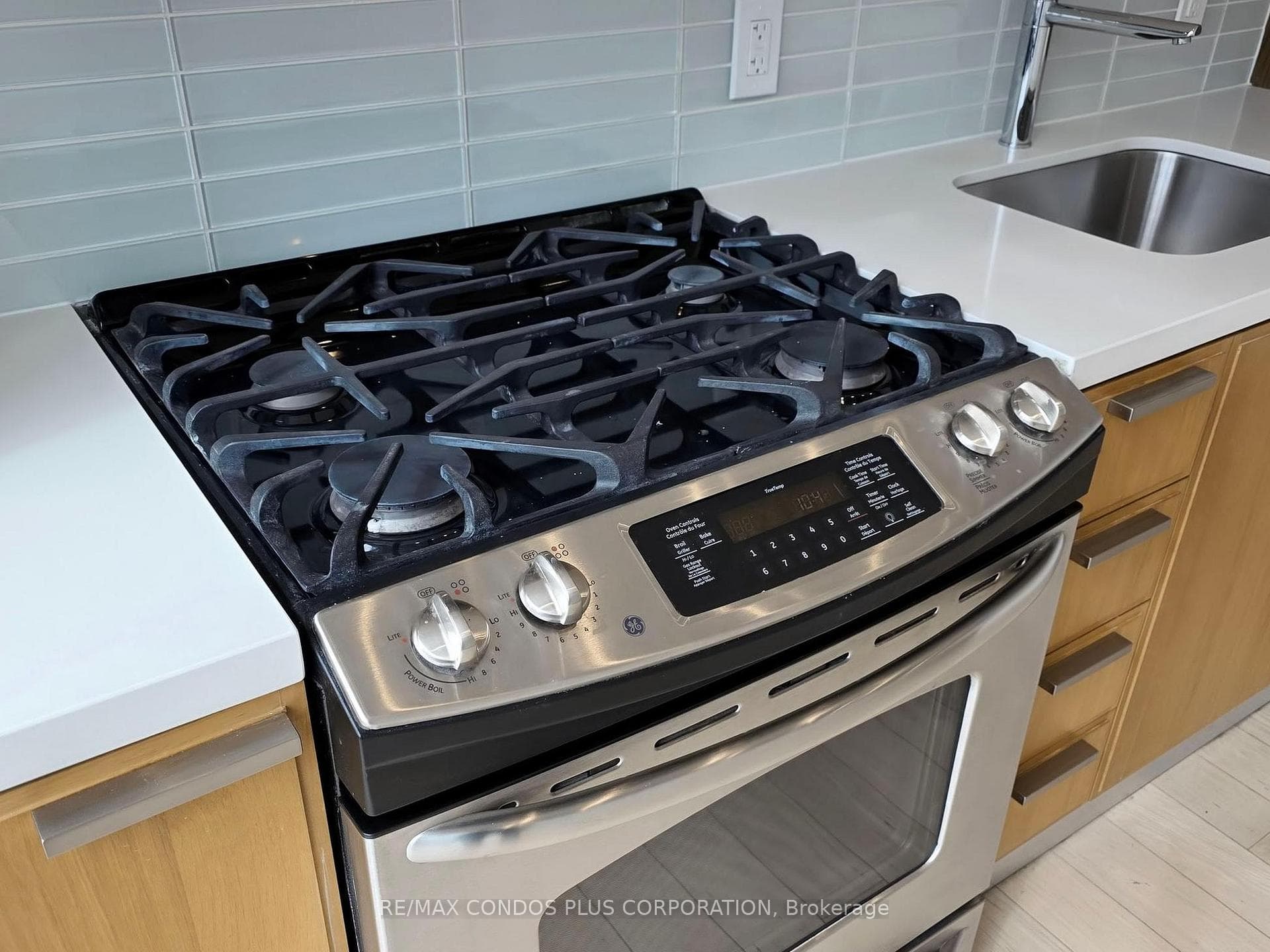 318 King Street Unit 710 photo 13
