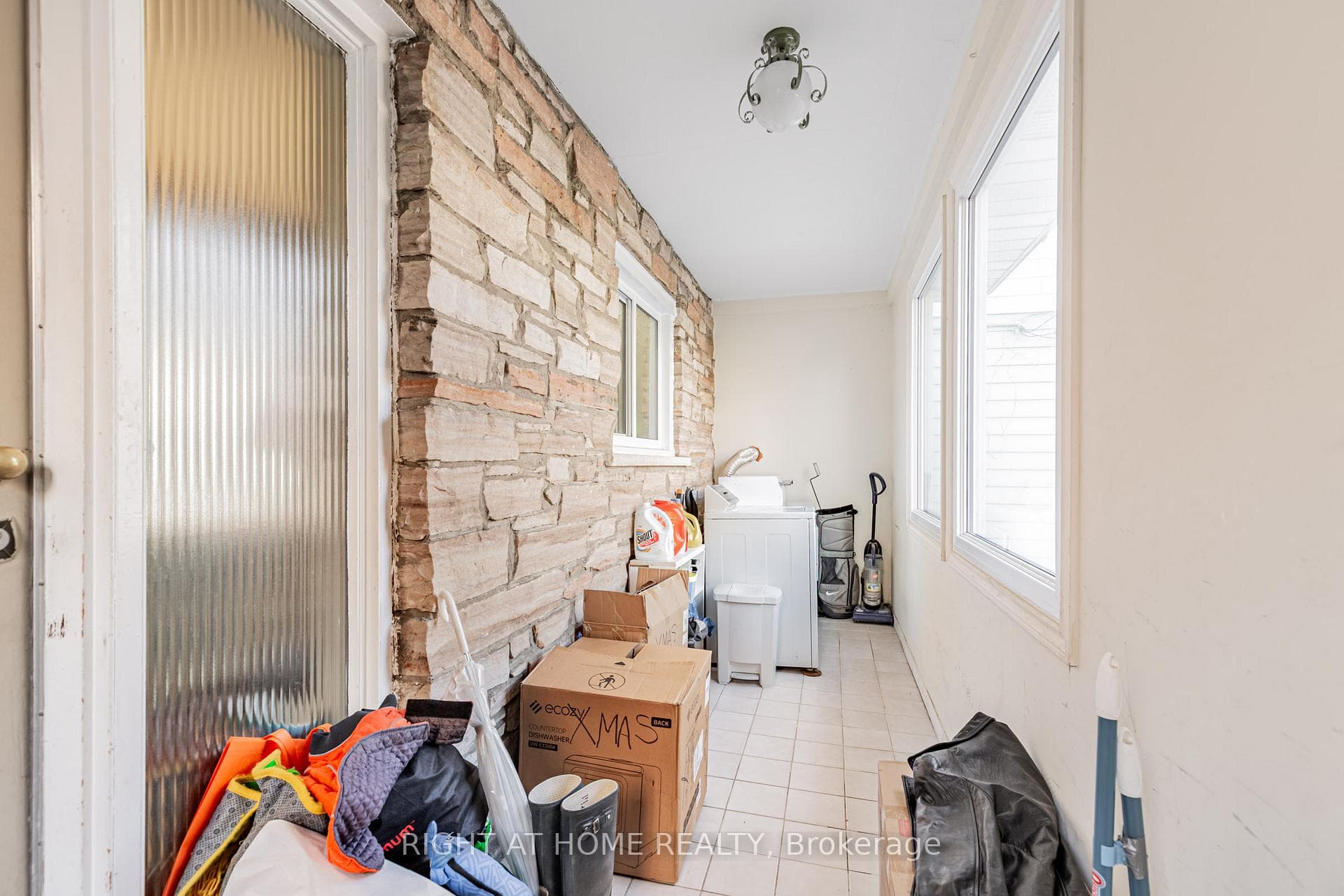 333 Bain Avenue photo 28