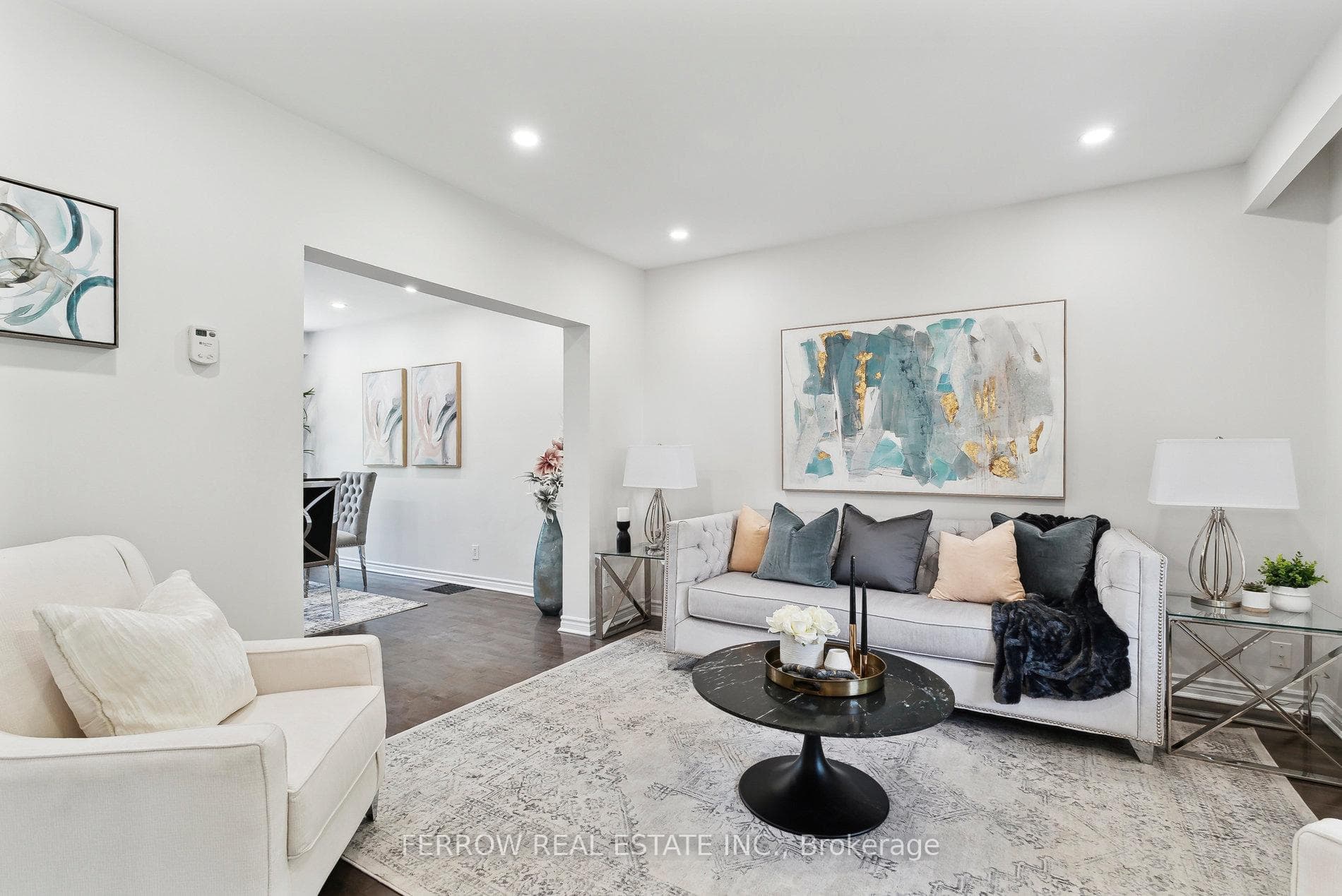 Living - Leading To Dining