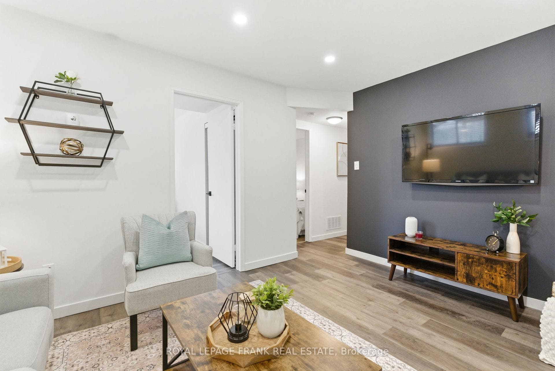 158 Trudeau Drive photo 22