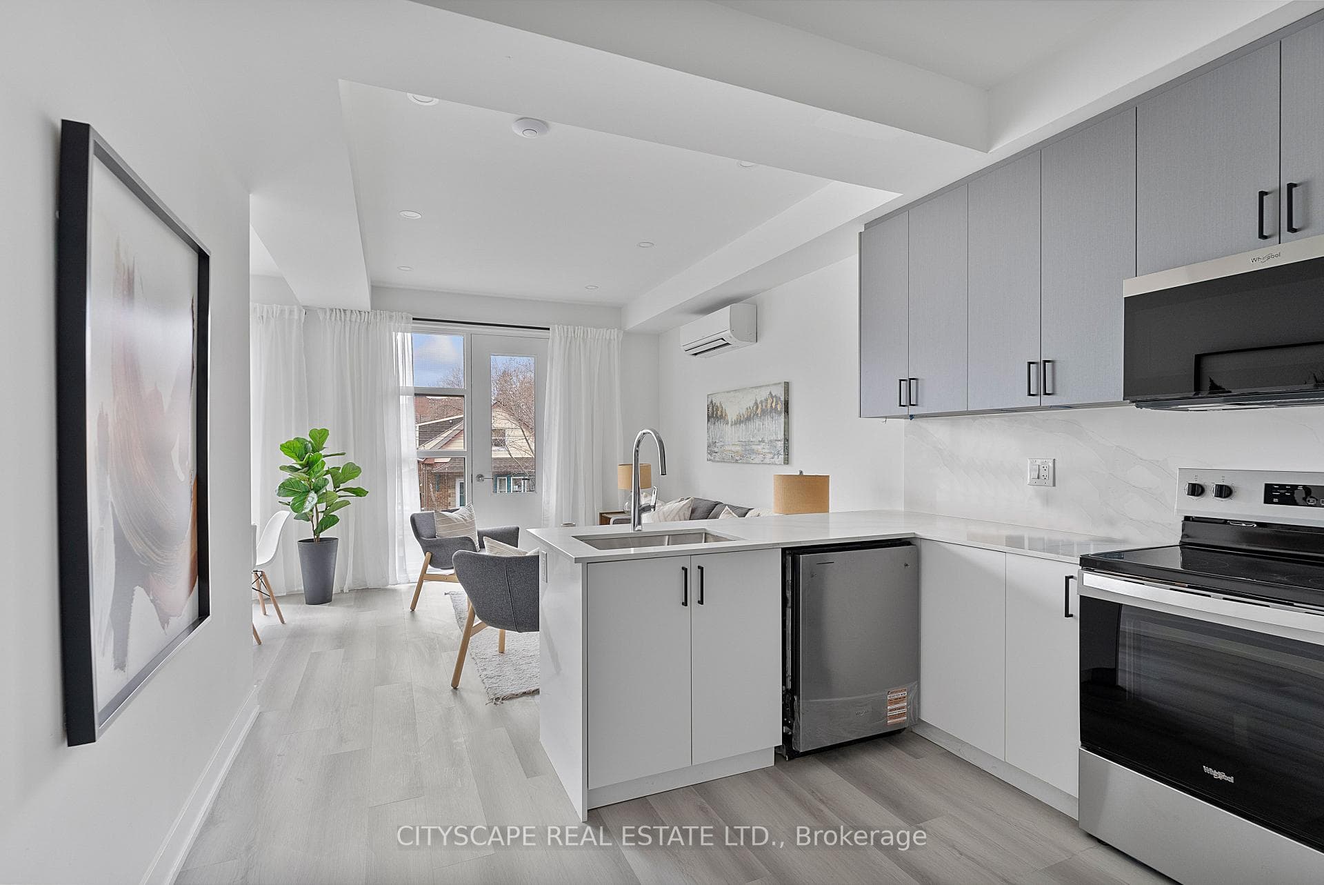 589 Oakwood Avenue Unit 2 - Main photo 4