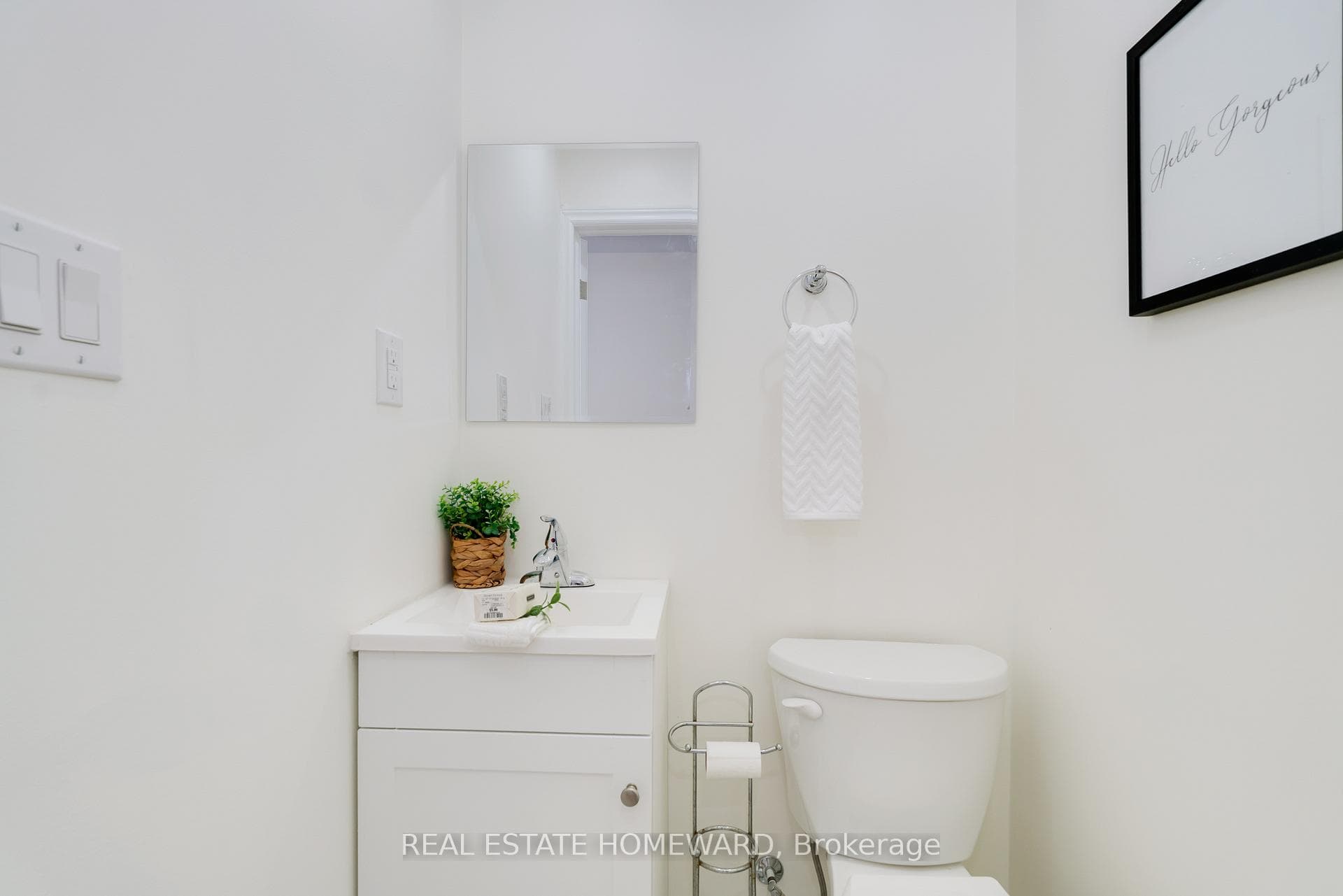 173 Coxwell Avenue photo 10