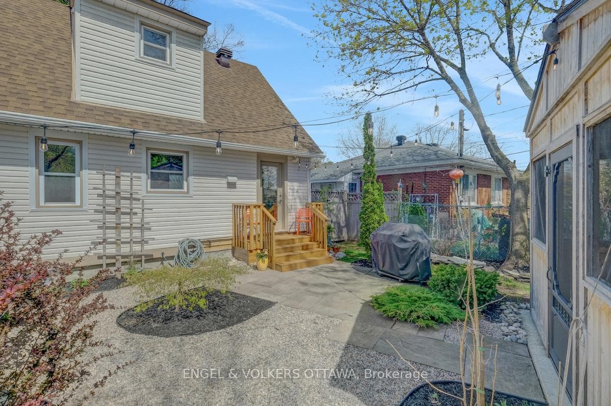 1812 Saunderson Drive photo 47
