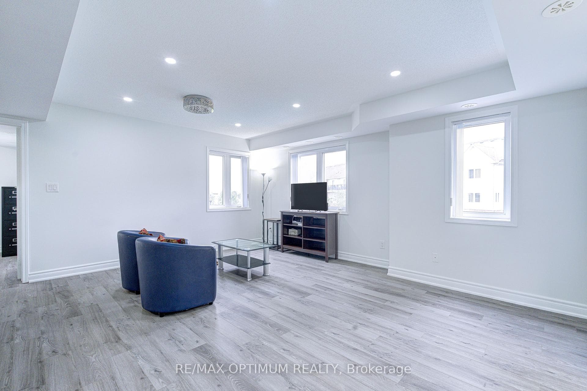 250 Sunny Meadow Boulevard Unit 303 photo 4