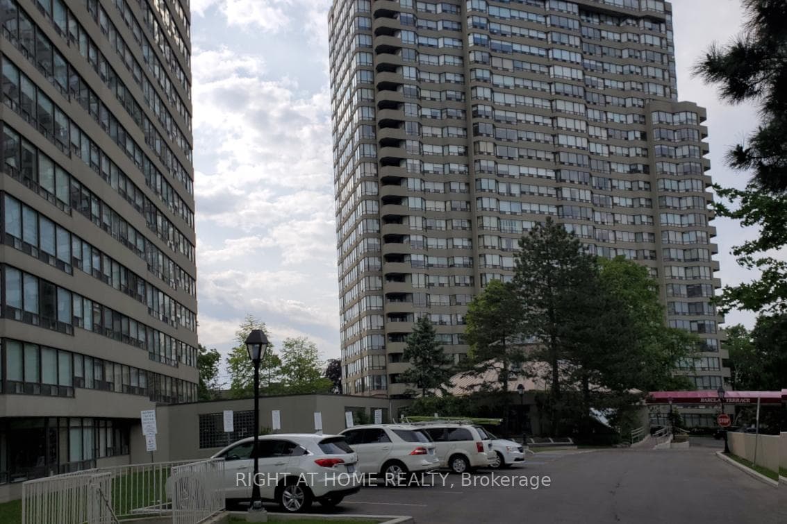 1300 Islington Avenue Unit 705 photo 1