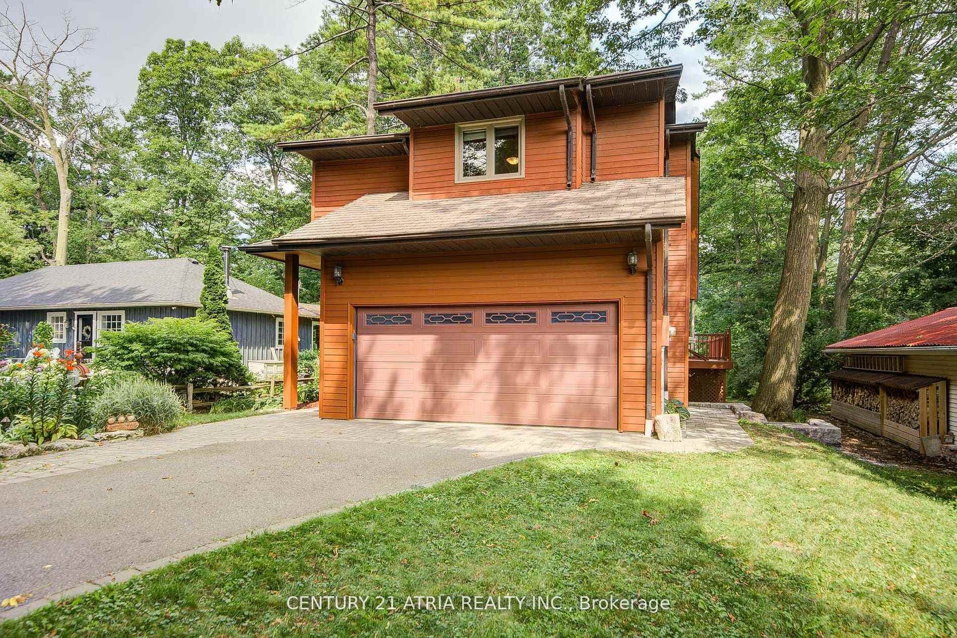 2671 Thickson Road photo 3
