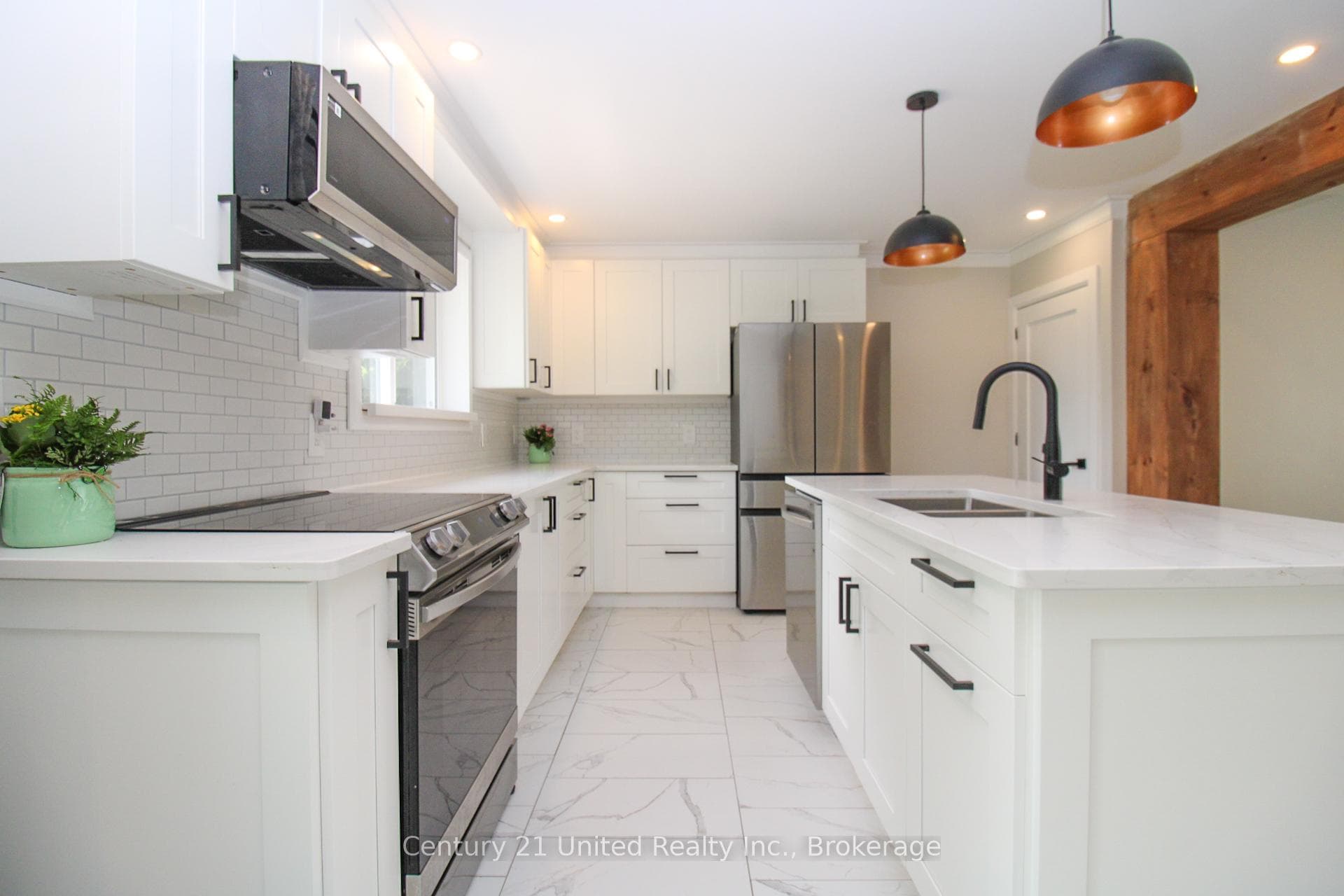 822 Argyle Street photo 15