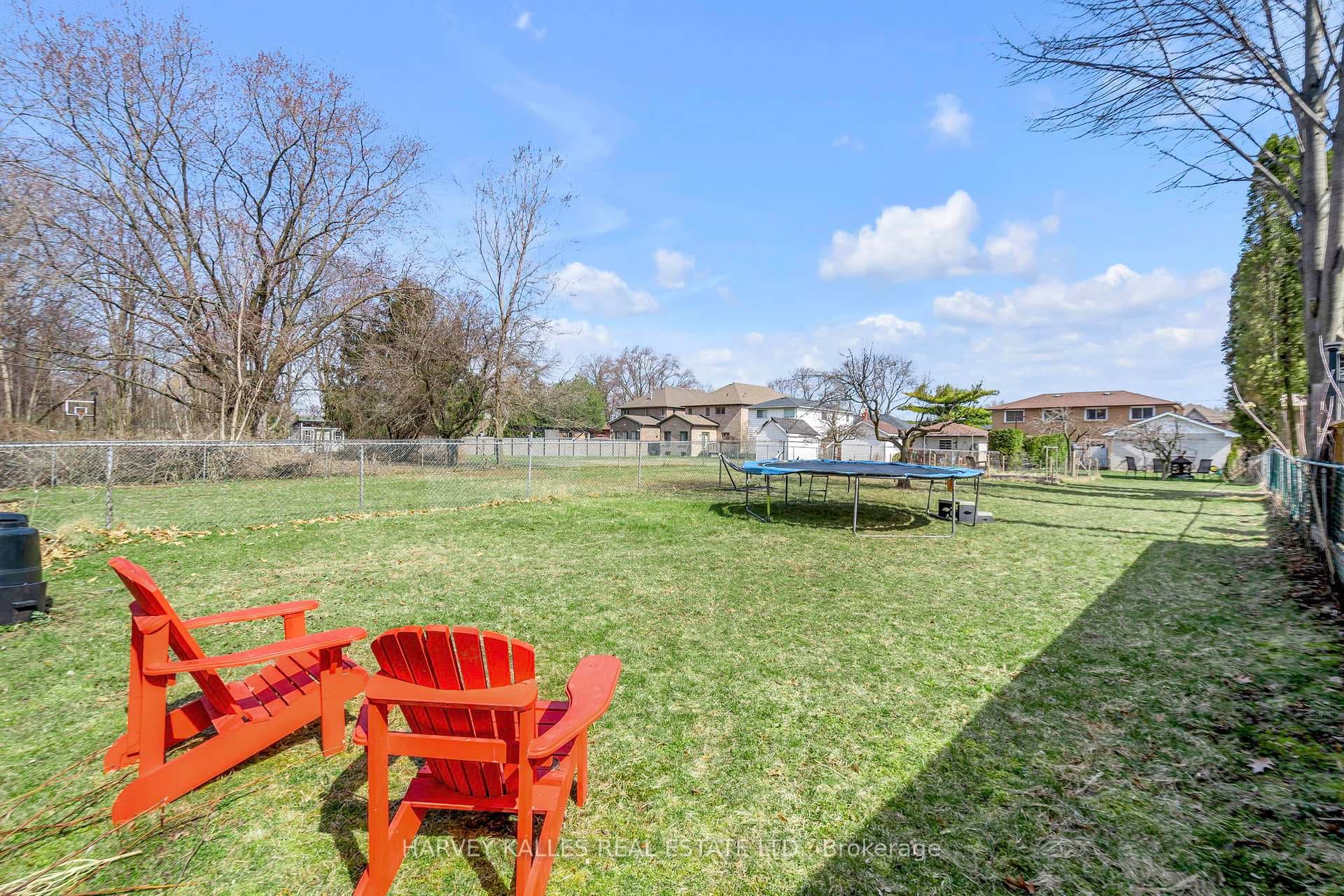 Backing onto Cawthra Park Trails