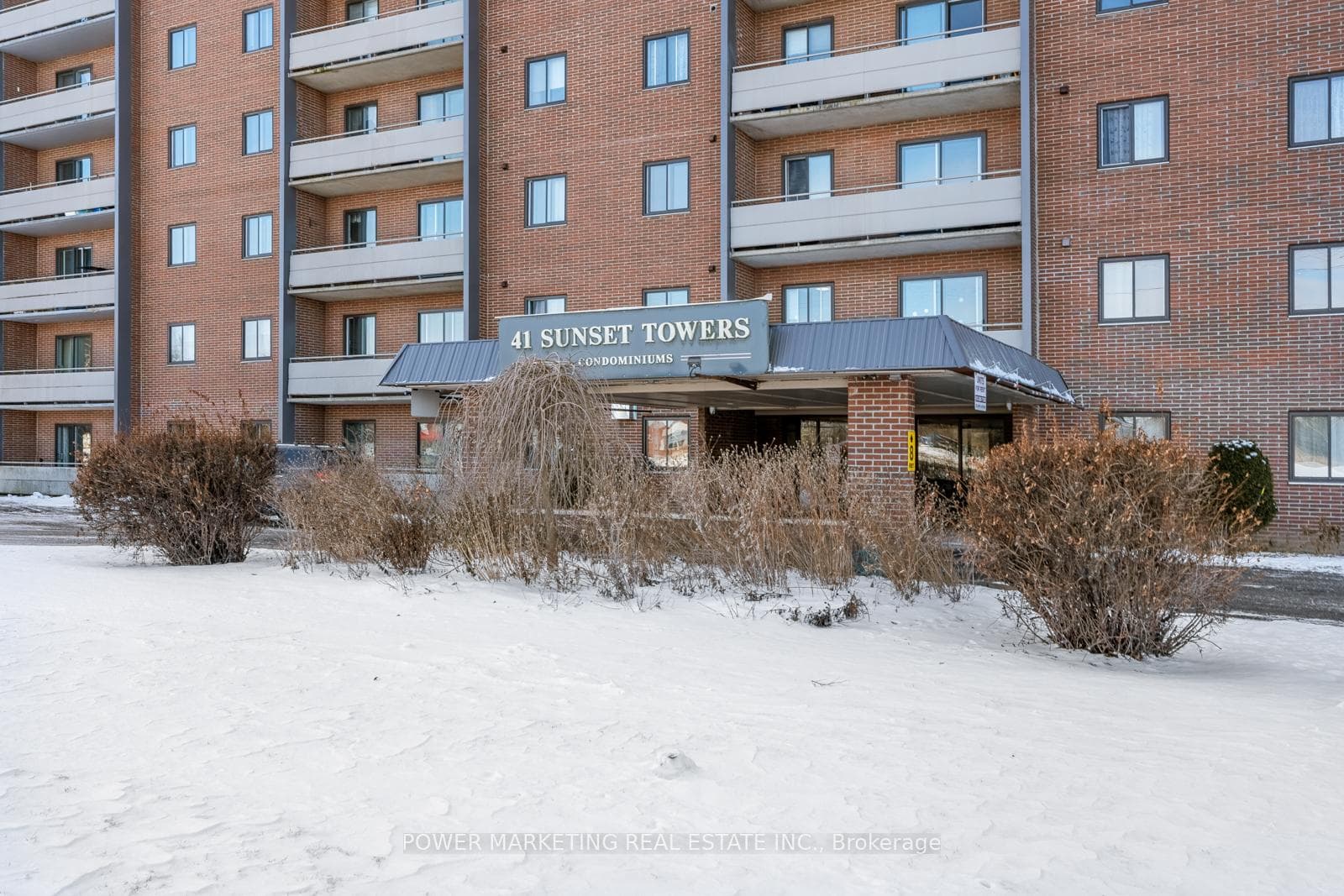 41 SUNSET Boulevard Unit 204 photo 3